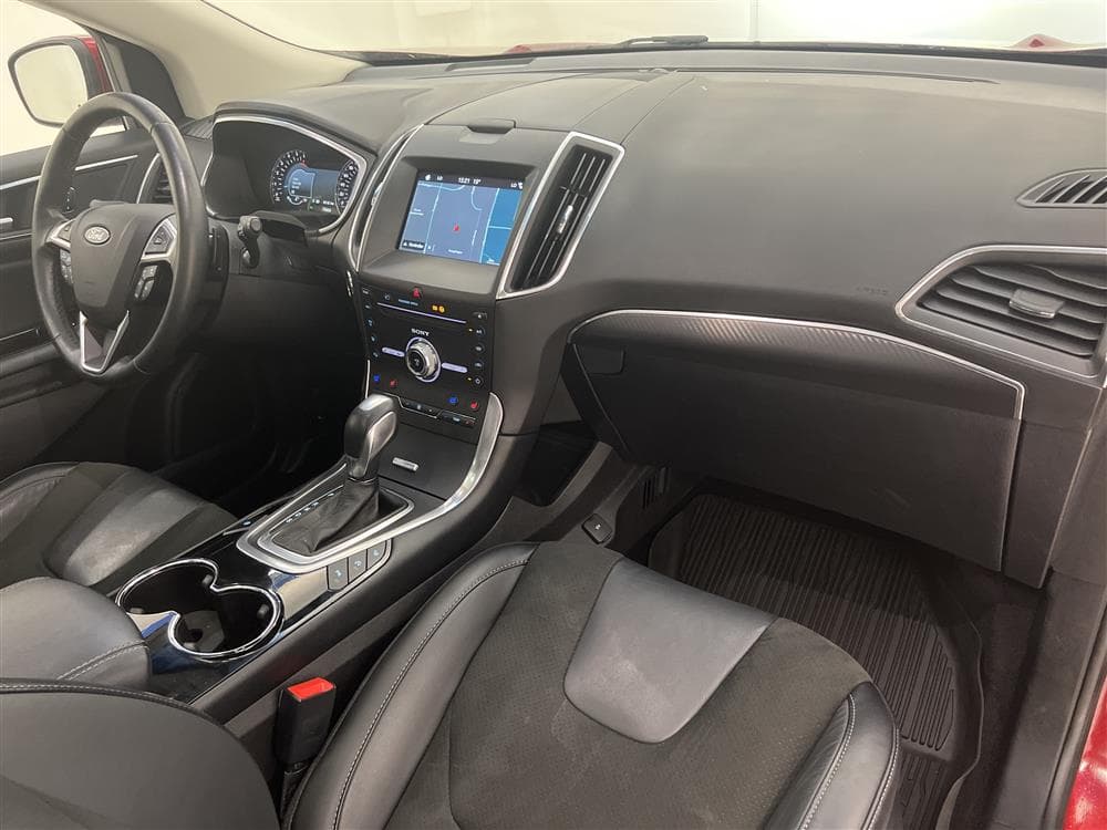 Ford Edge 2.0 210hk AWD Sport Pano Värmare Kamera 0,59l/milinteriör