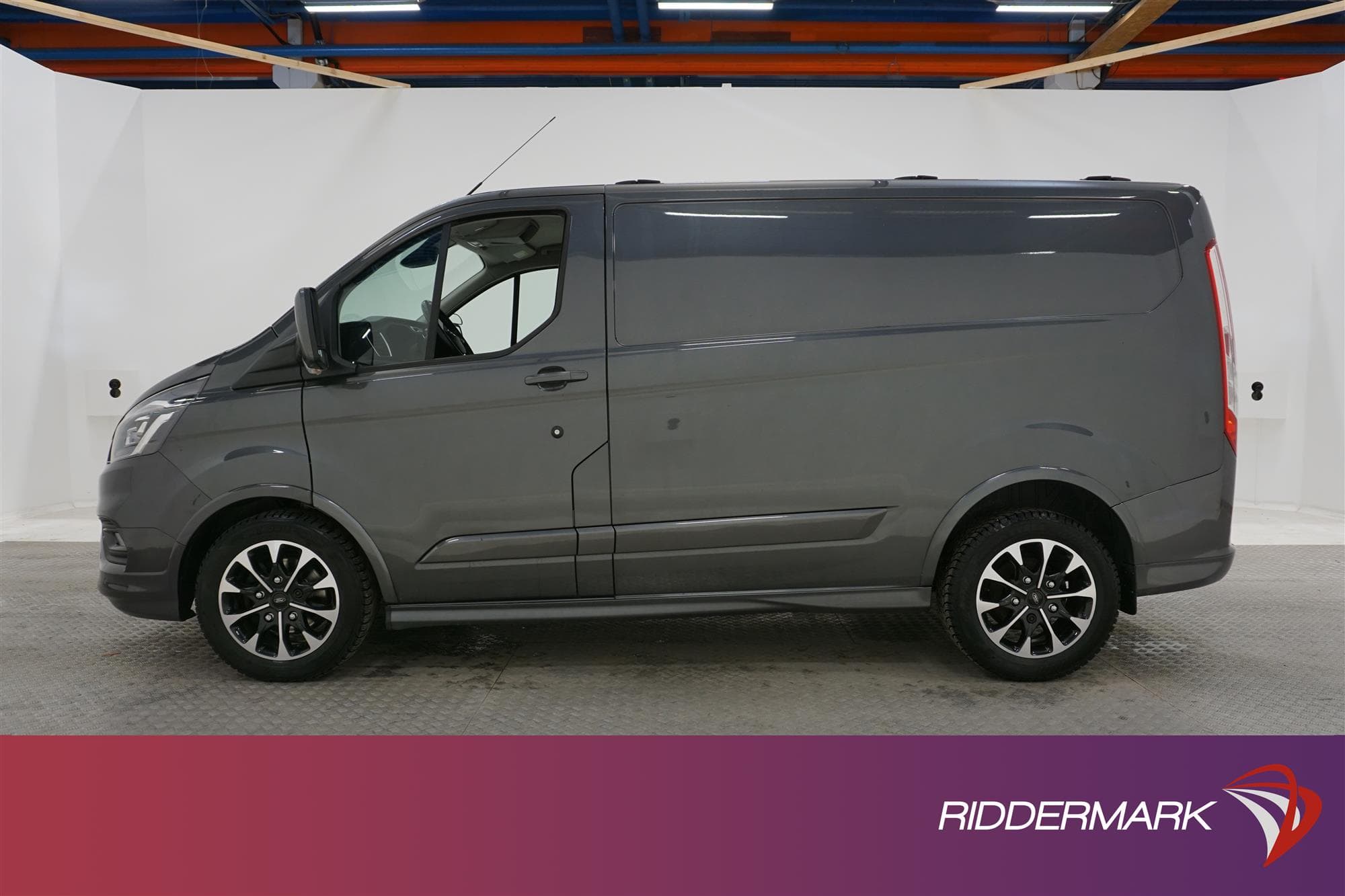 Ford Transit Custom Sport  Automat 170Hk Navi  Värmare