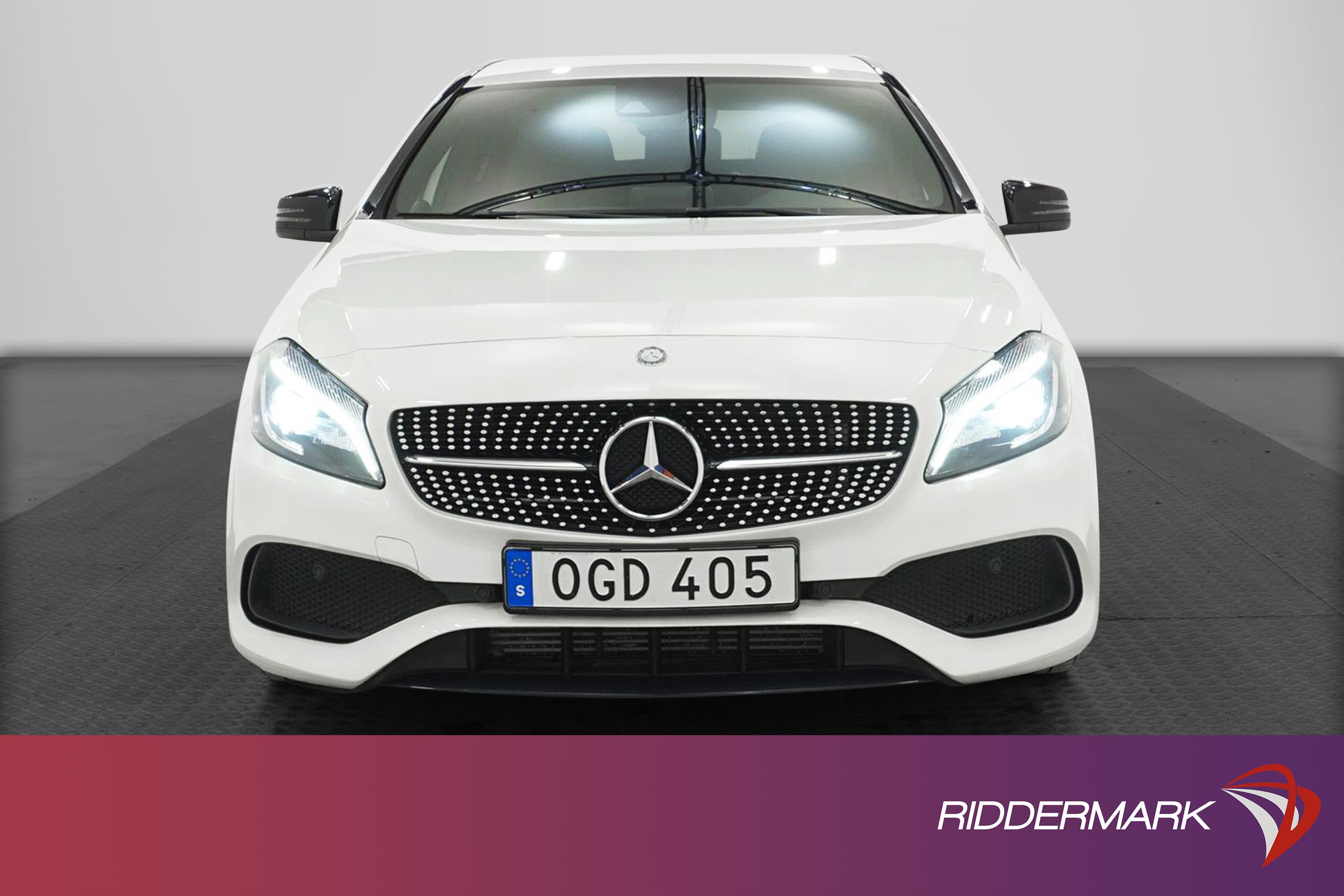Mercedes-Benz  A 180 122hk AMG Sport 2 Brukare Låg Skatt 