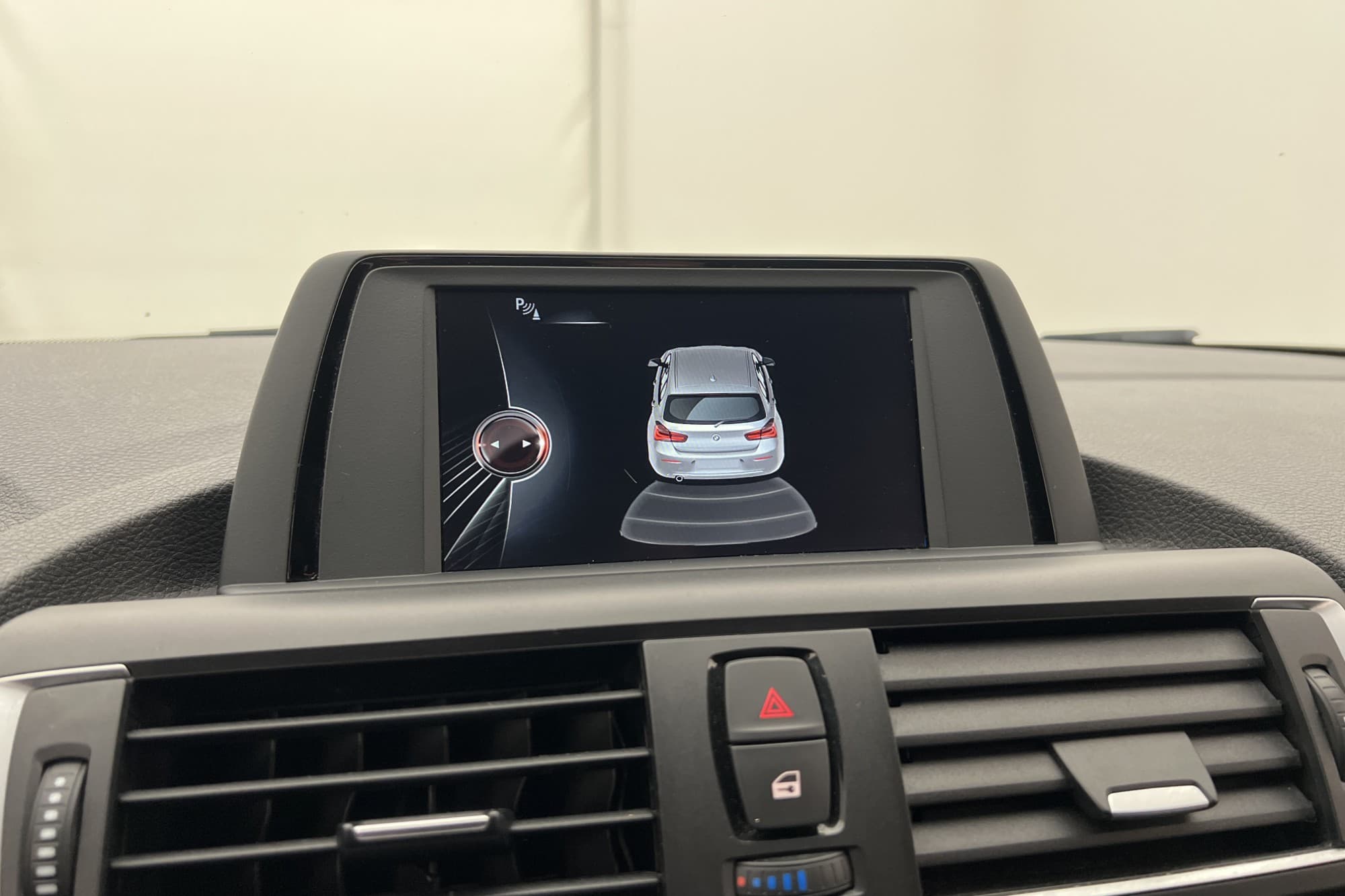 BMW 118 d xDrive 150hk M Sport Rattvärme Keyless P-Sensorer