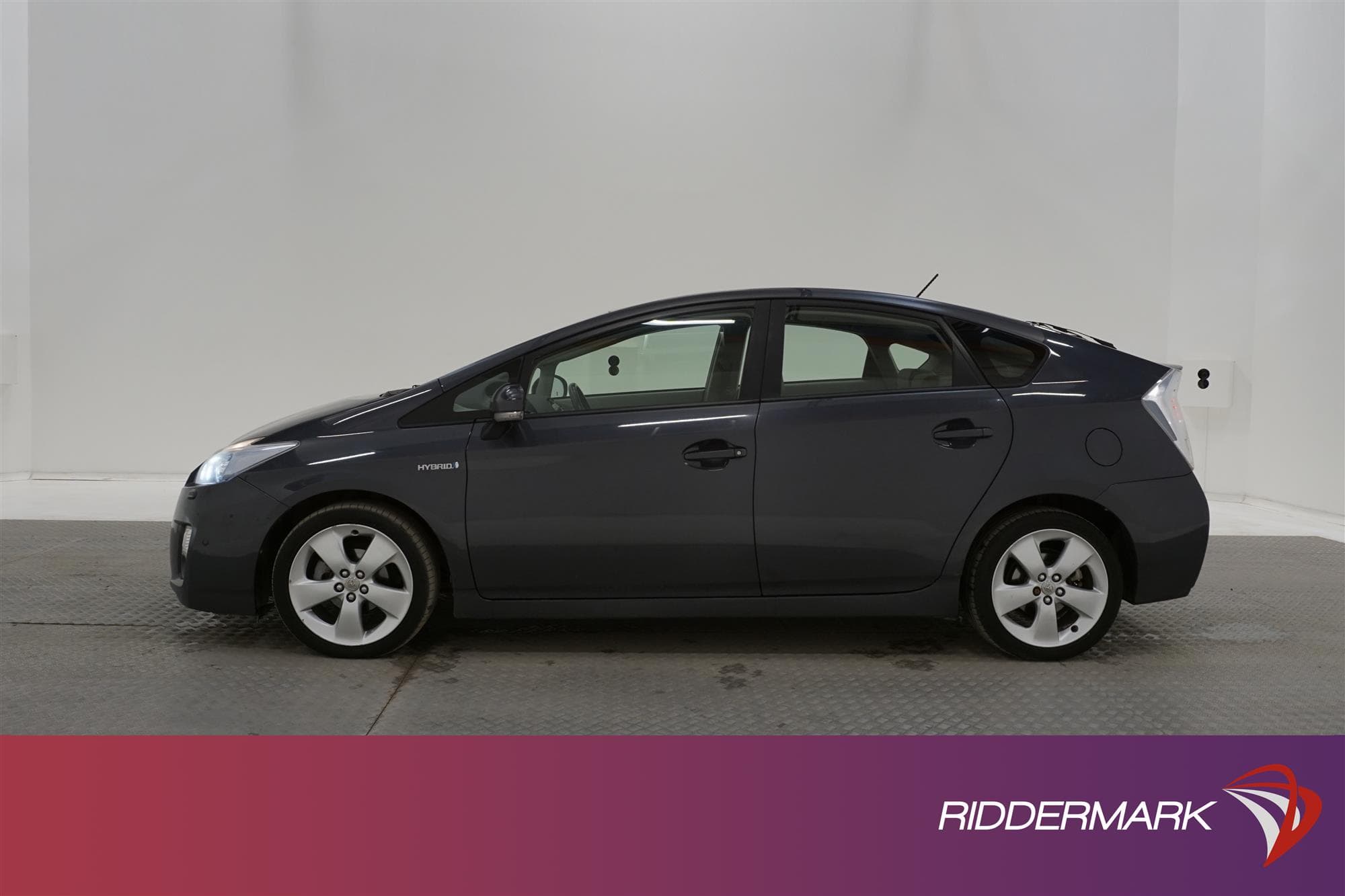 Toyota Prius Hybrid 136hk