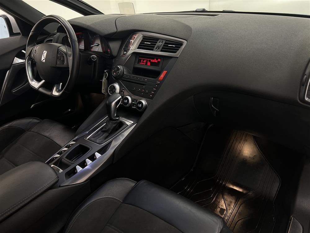 Citroën DS5 2.0 HDi 163hk Style Pano HUD Drag PDC 0,59l/mil