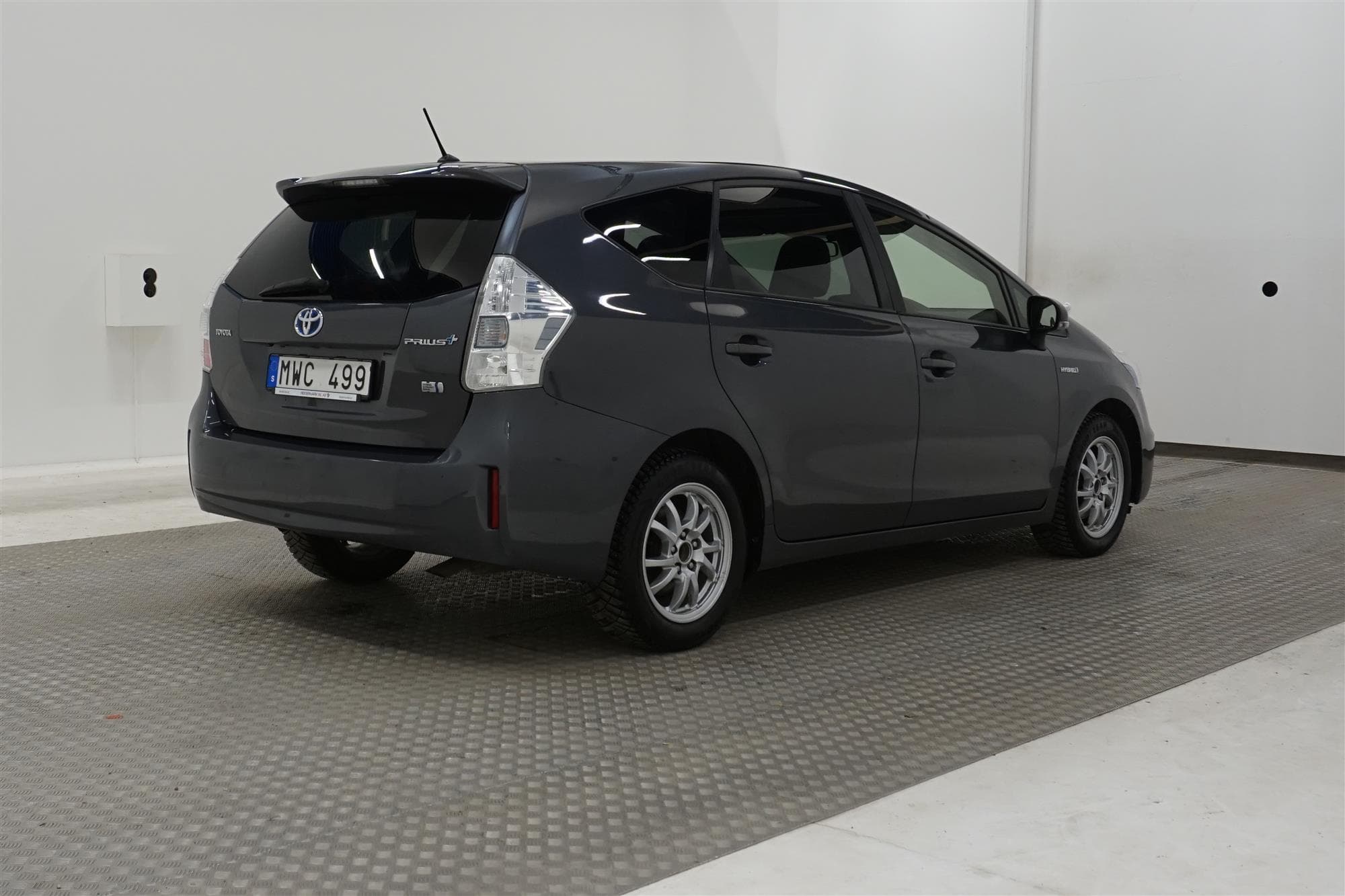 Toyota Prius+ Hybrid 136hk 2 Brukare 7 Sits Pano Navi M-Värm