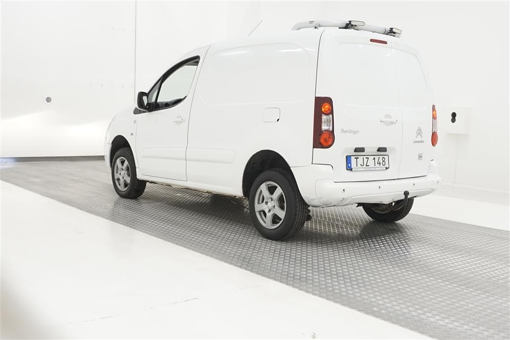 Citroën Berlingo 1.6 HDi 4X4 90hk Drag Nyservad PDC Värmare exteriör