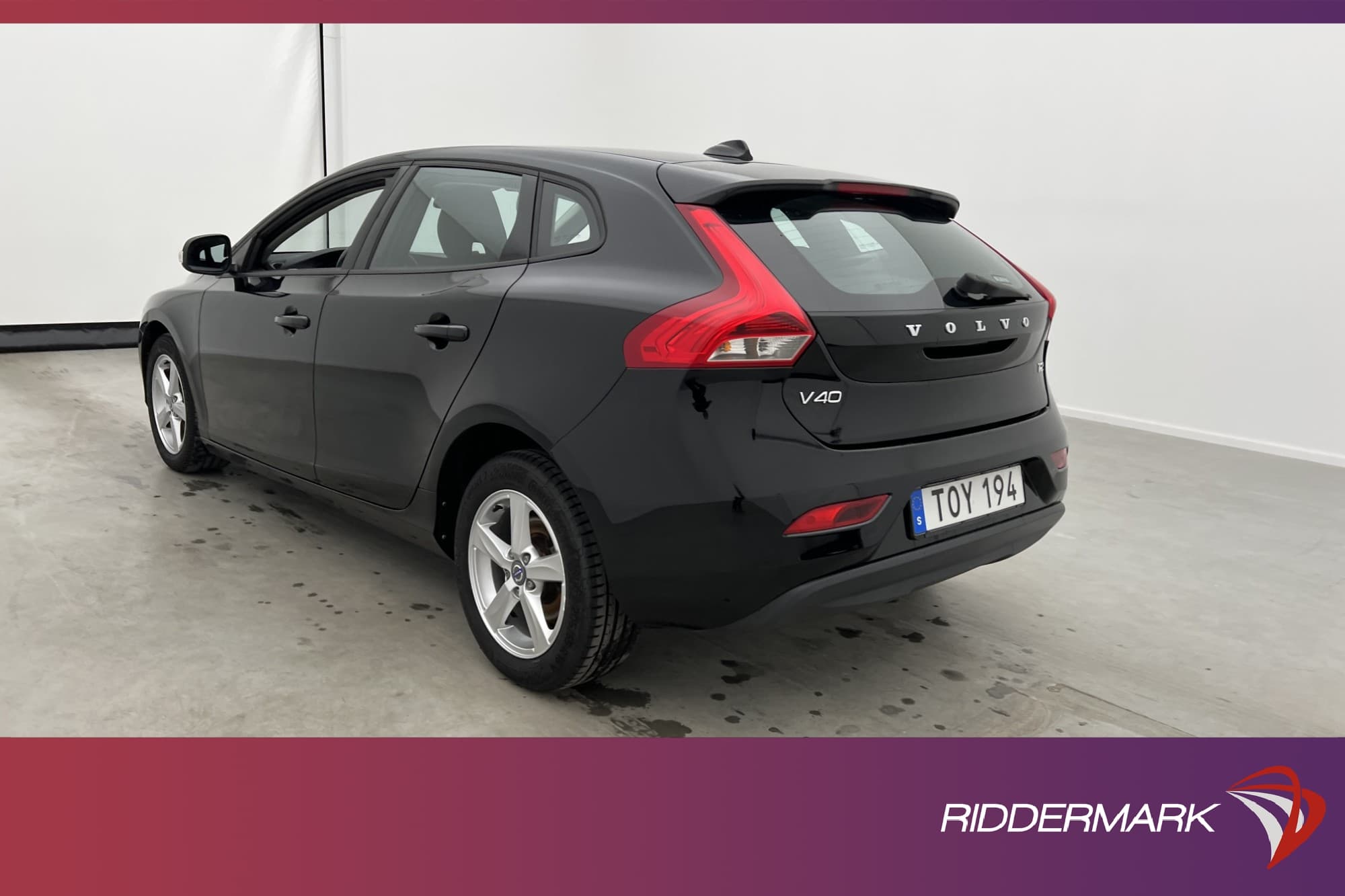Volvo V40 T2 122hk