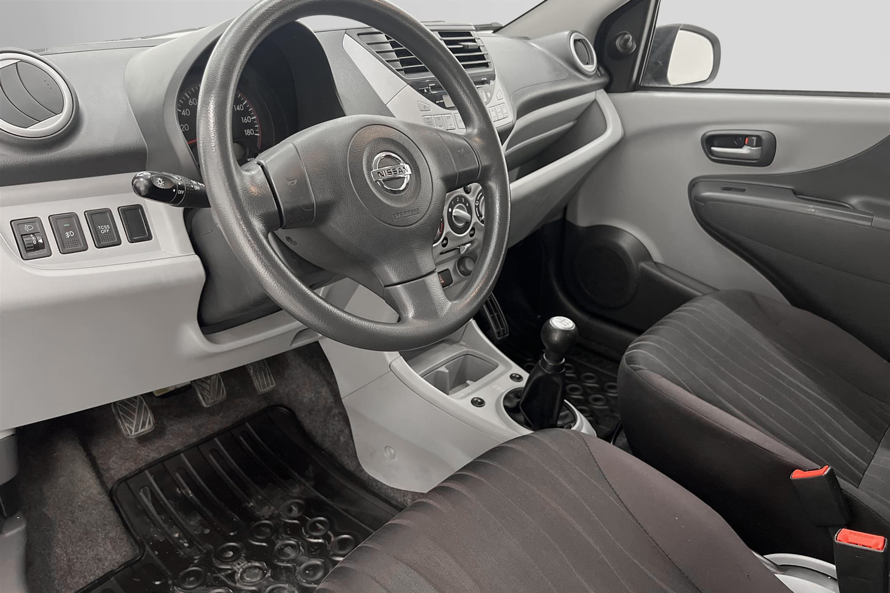 Nissan Pixo 1.0 68hk M&K-Värm 360kr Skatt Nyserv 0,38L/mil