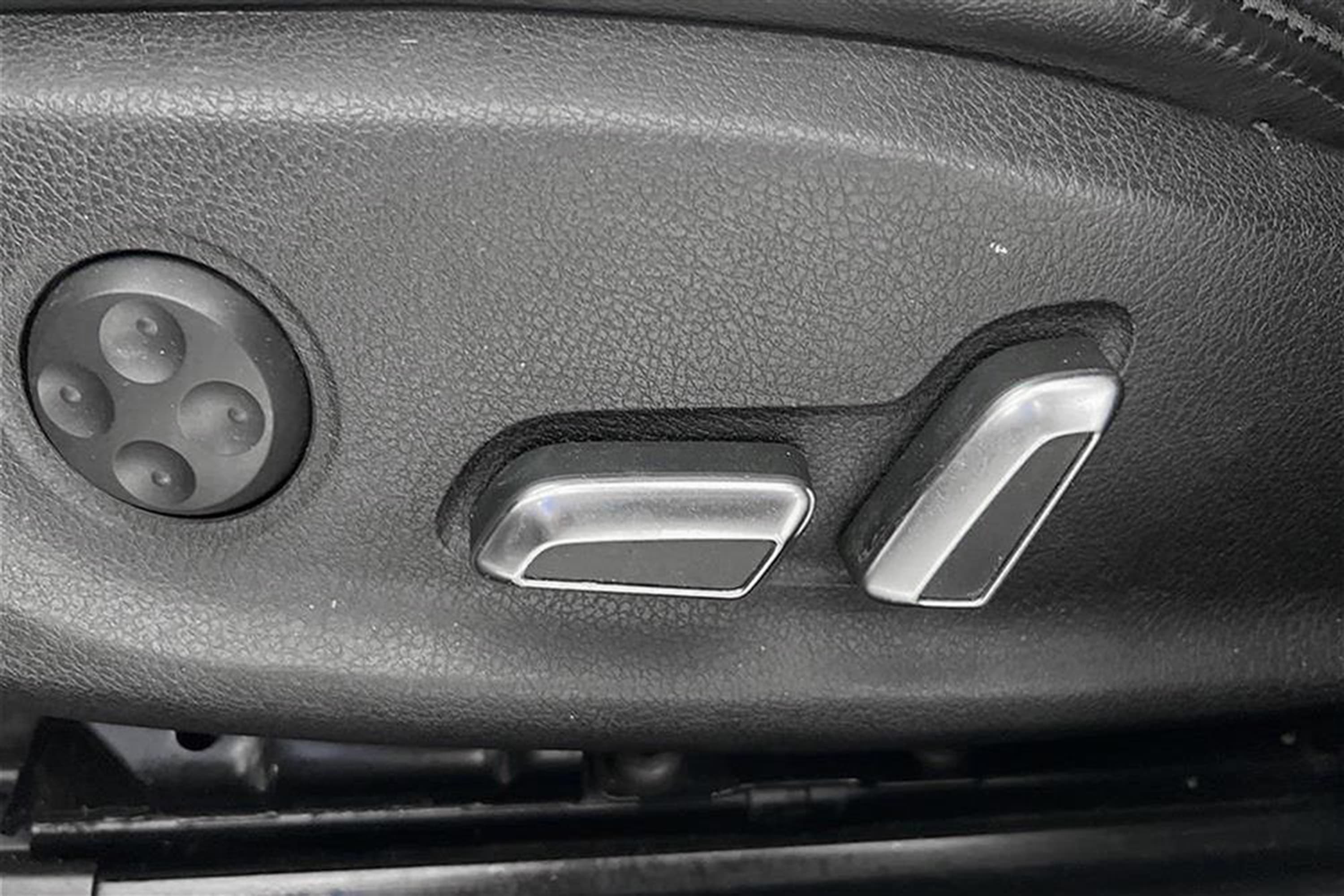 Audi A5 3.0 TDI Q 245hk S-Line B&O Navi B-Kam Svart optikinteriör