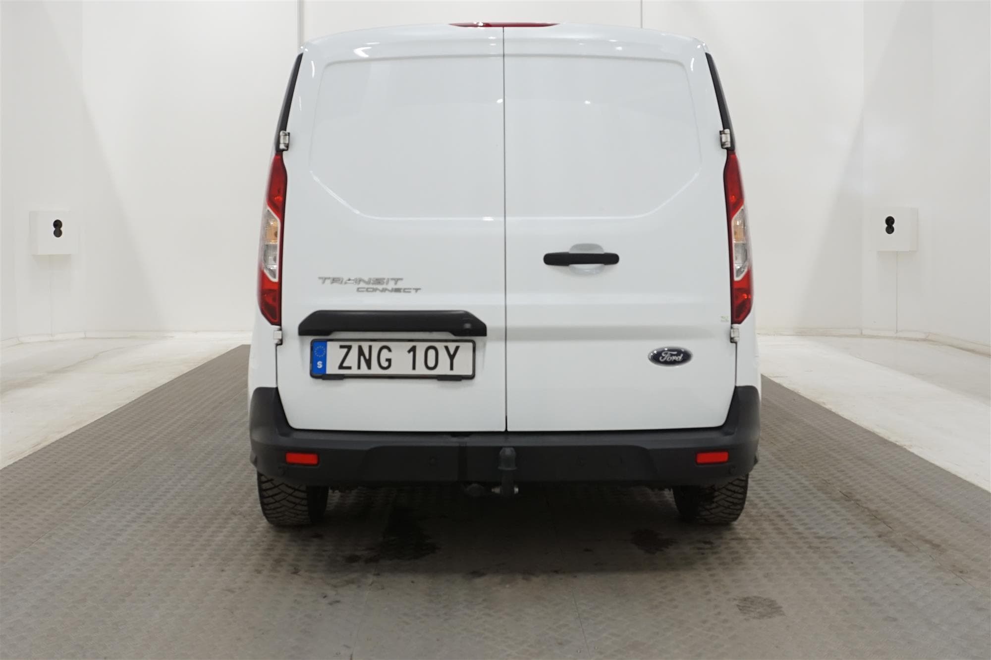 Ford Transit Connect Automat 120hk LWB Drag Värmare Moms