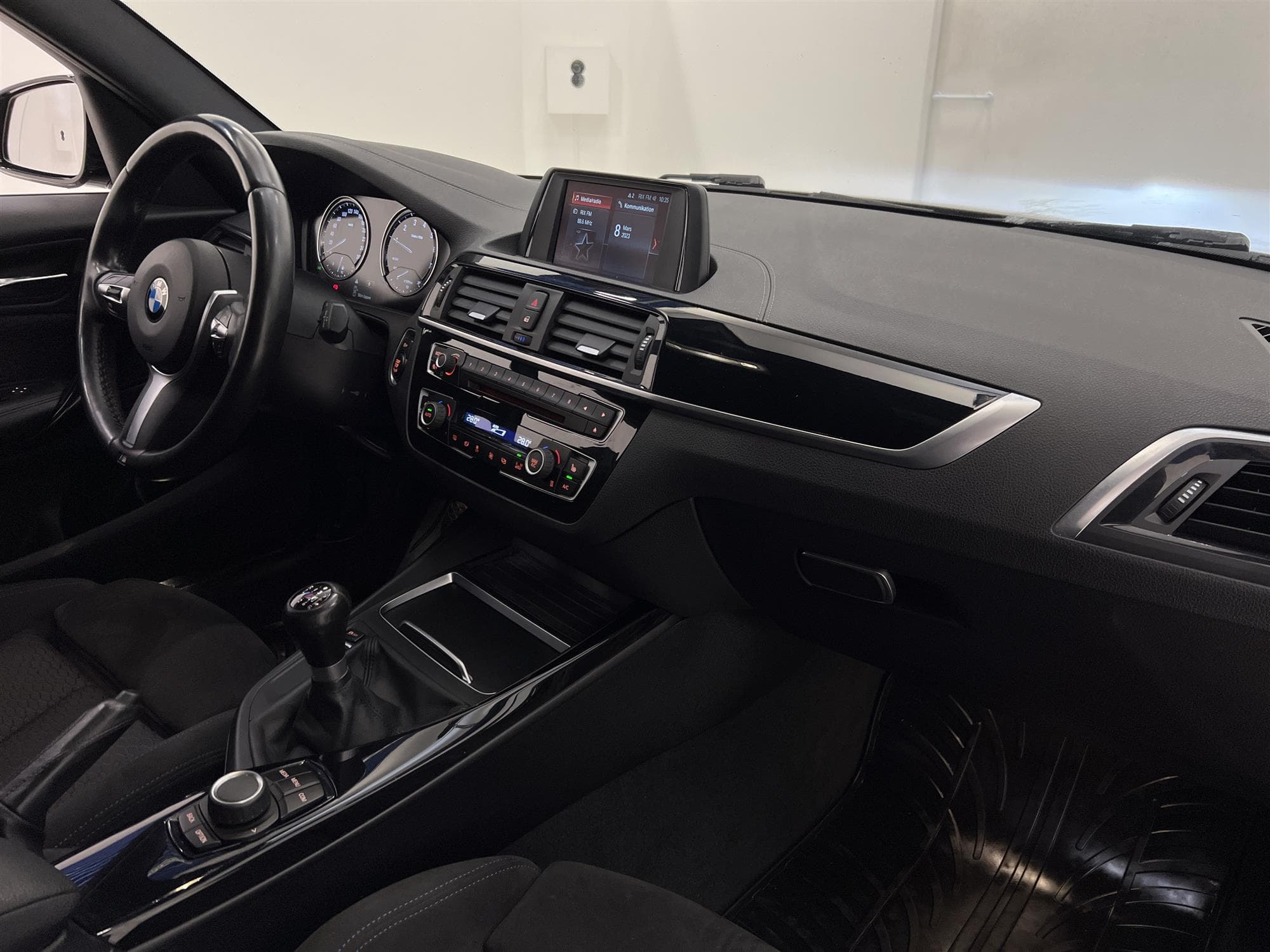 BMW 118i 136hk M Sport LED PDC Nyservad 0,53L/mil 