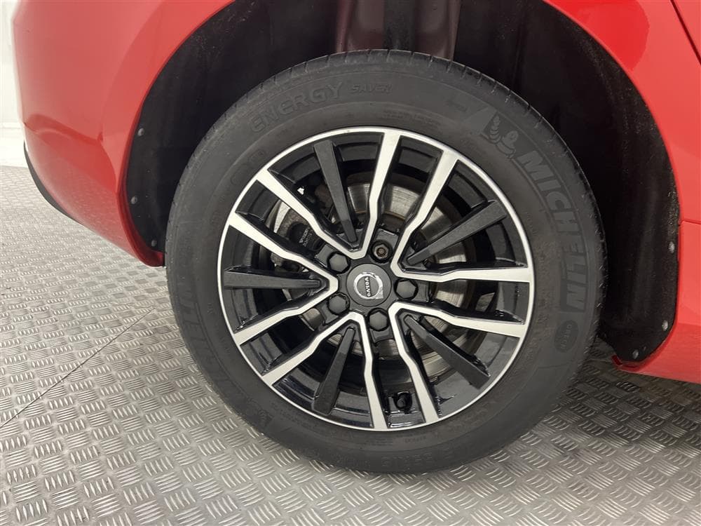 Volvo V40 D2 120hk Advanced B-kam VOC PDC Facelift 0,38l/milinteriör