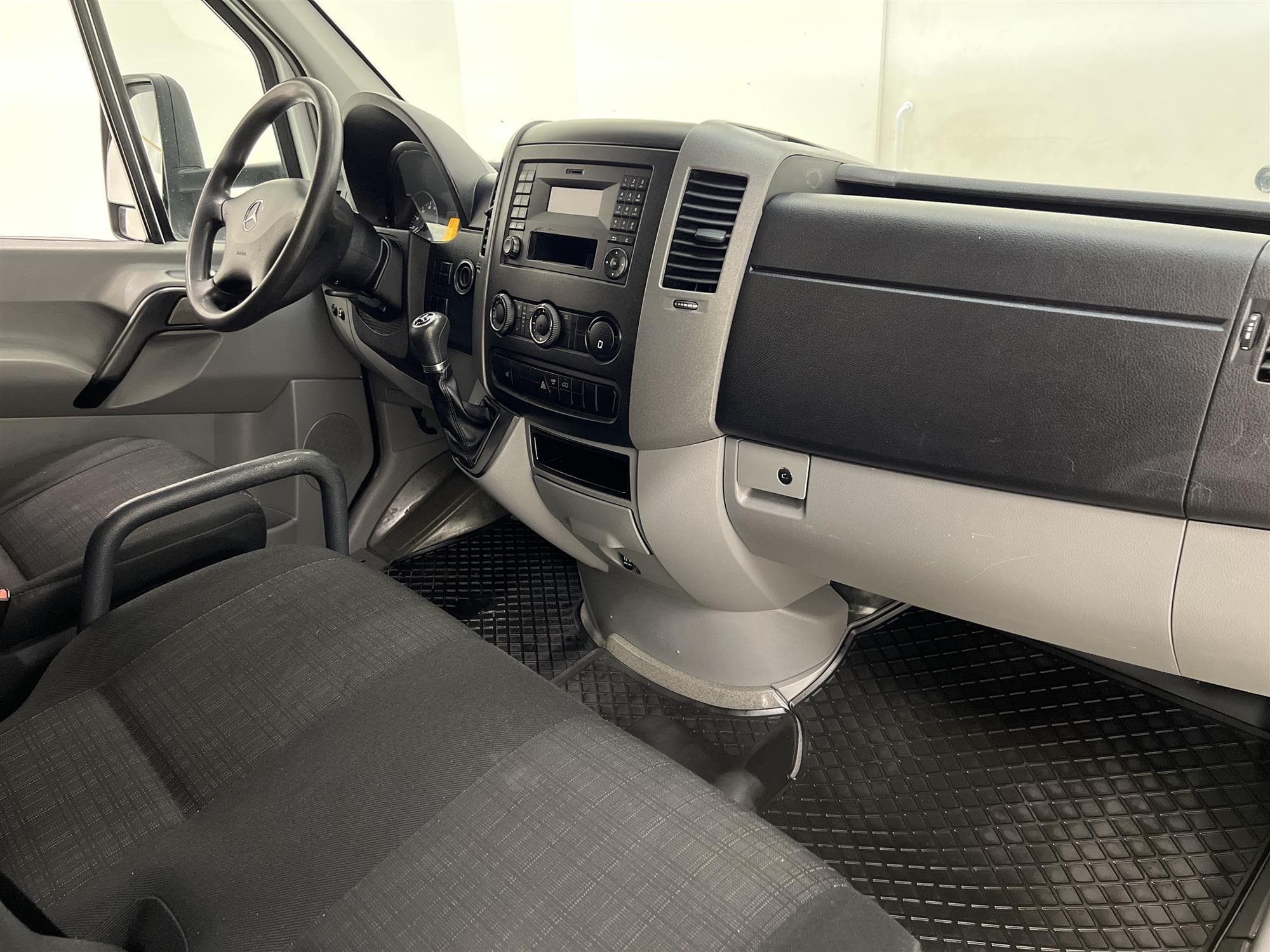 Mercedes-Benz Sprinter 316 Automat Bakgavel Värmare  interiör