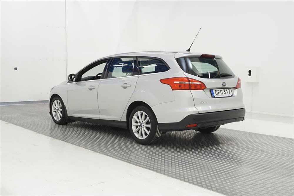 Ford Focus 1.5 TDCi 120hk Välservad Låg Skatt 0,38L/mil exteriör