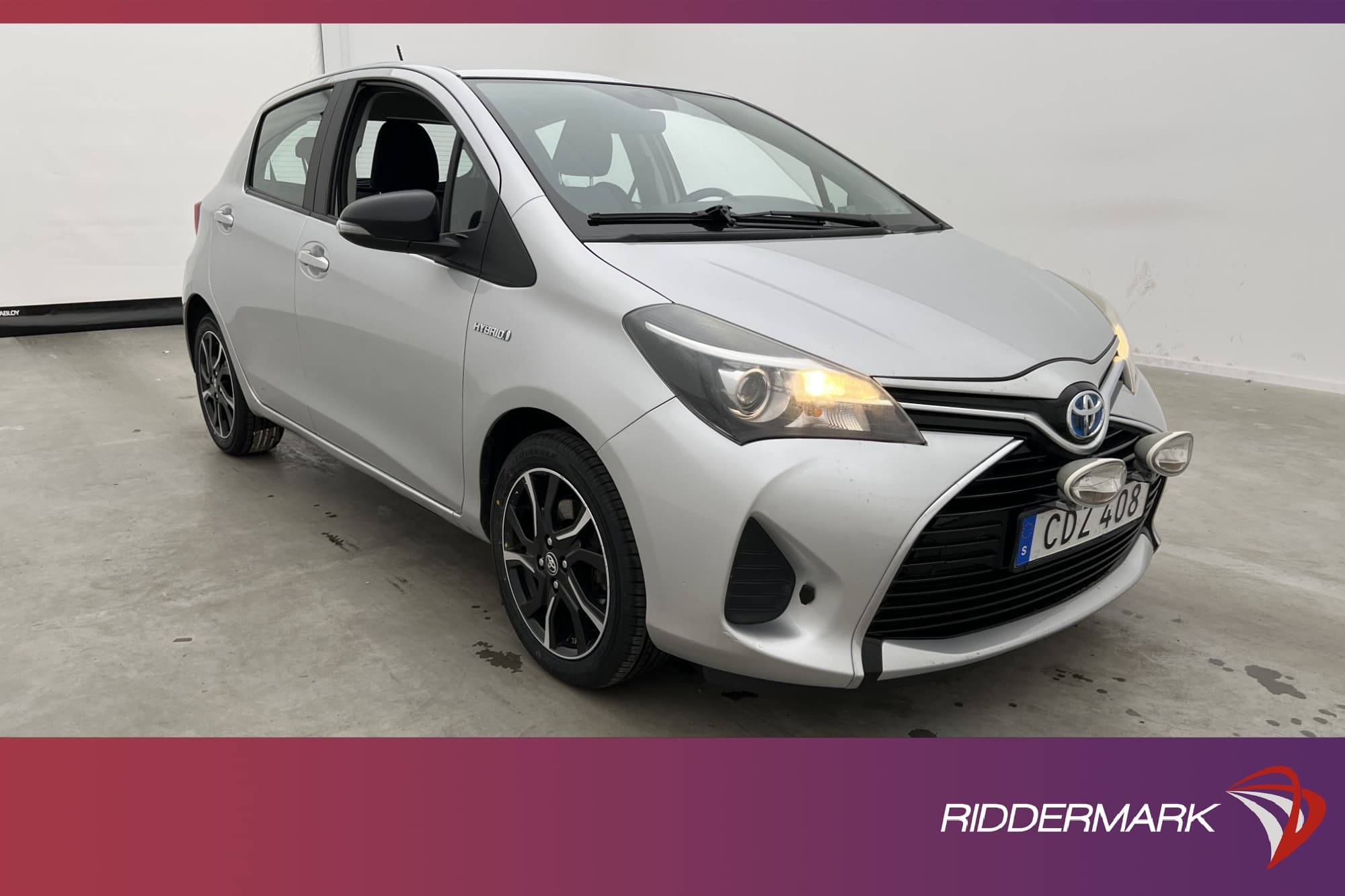 Toyota Yaris Hybrid 101hk