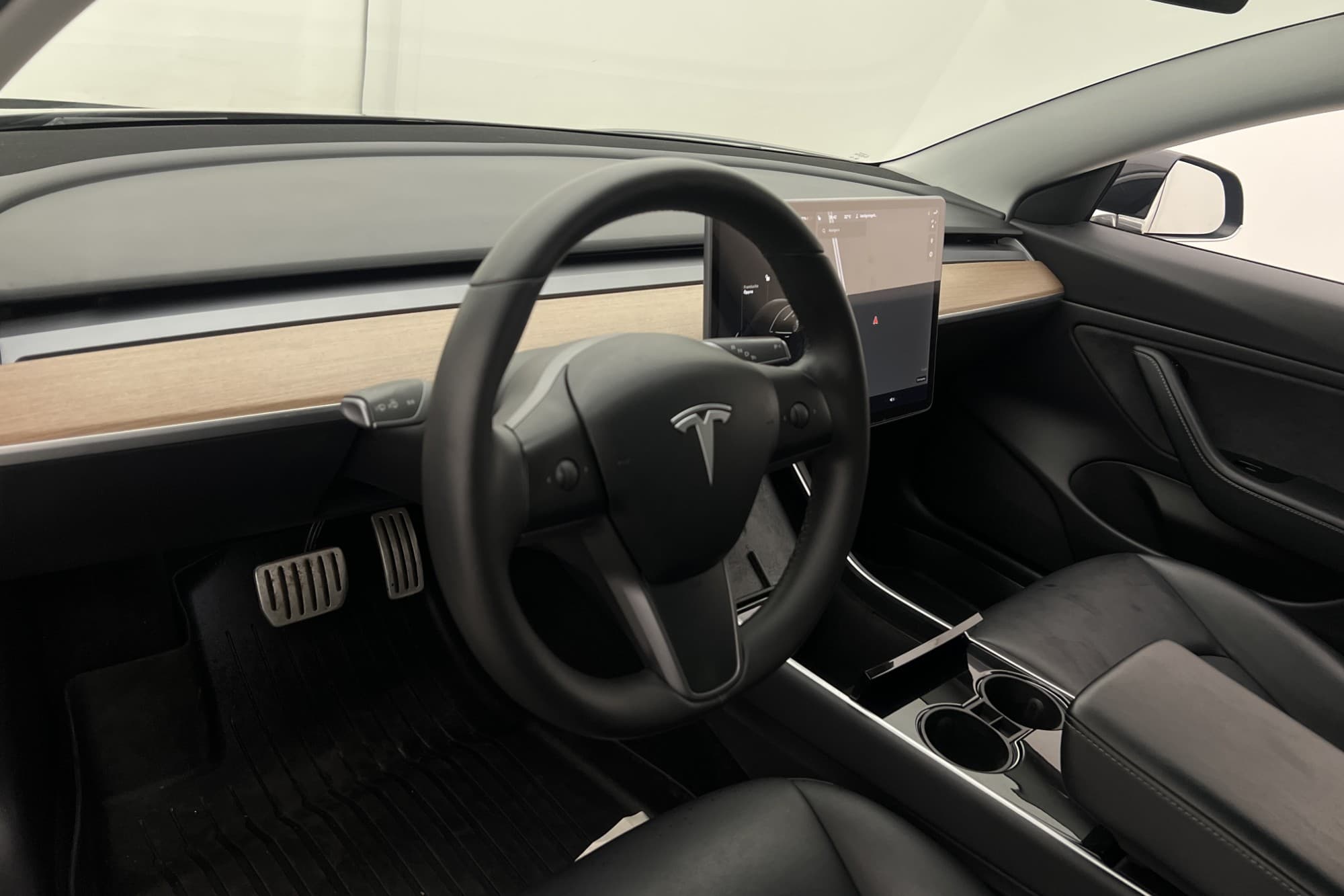 Tesla Model 3 Performance AWD Autopilot Svensksåld