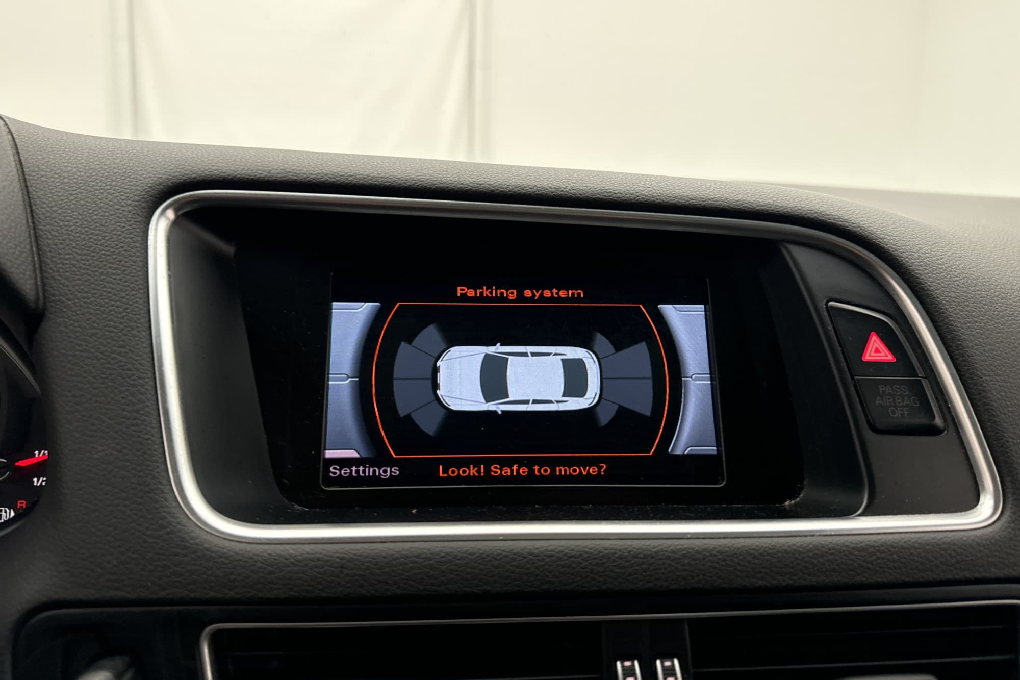 Audi Q5 TDI Quattro S Line Pano M-Värm Skinn Sensorer Drag