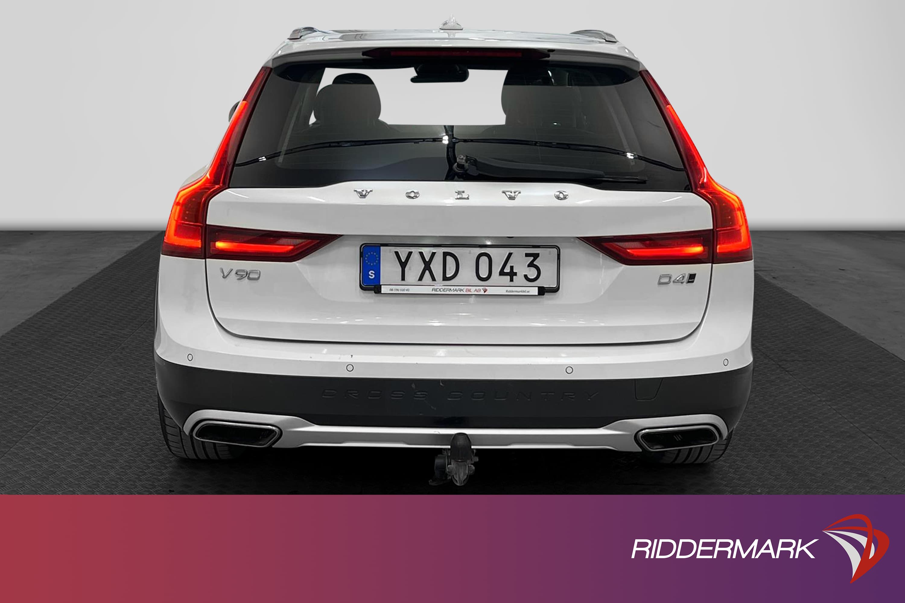 Volvo V90 Cross Country D4 AWD 190hk Inscription VoC Skinn