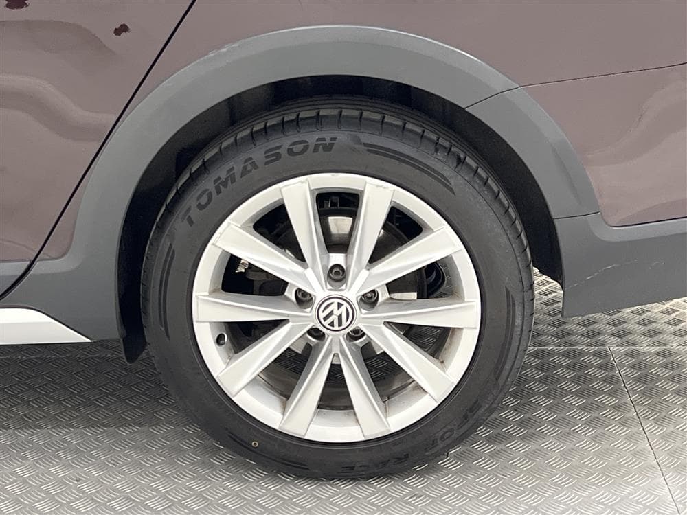 Volkswagen Golf Alltrack 2.0 TDI 4M D-Värm B-Kamera Draginteriör