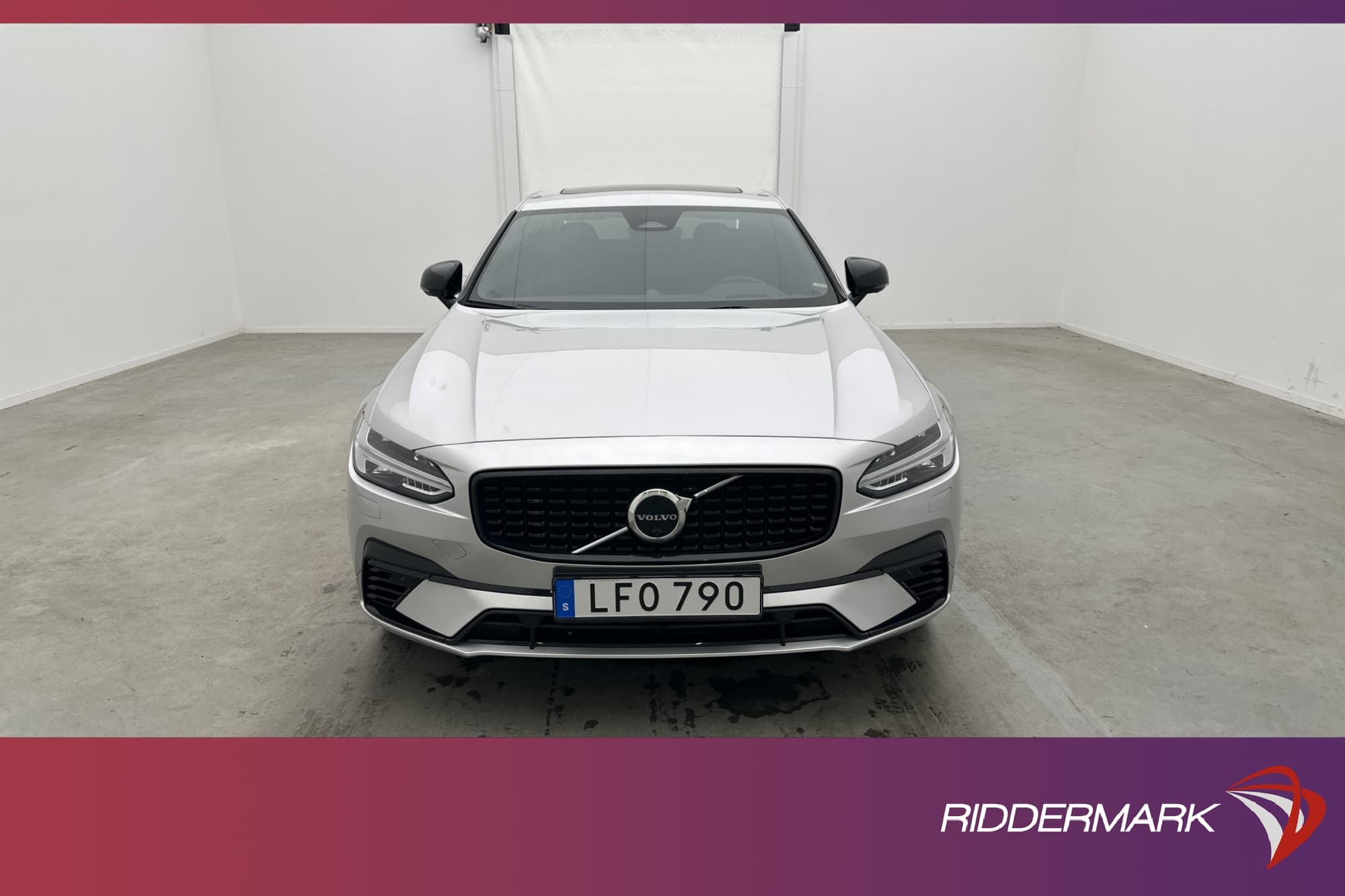 Volvo S90 Recharge T8 AWD