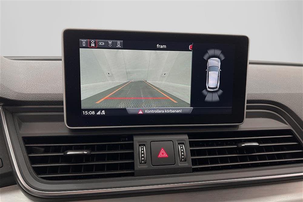 Audi Q5 TDI 190hk Quattro S-Line Cockpit D-värm B&O Naviinteriör