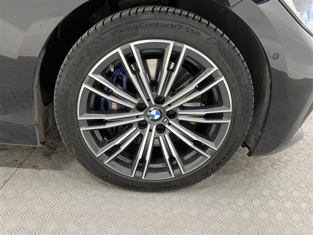 BMW 330d xDrive 265hk M-Sport Innovation Pano H/K Värmare
