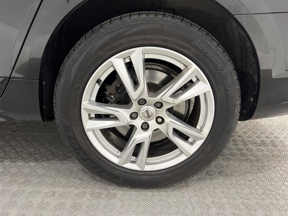 Volvo V90 D4 Cross Country AWD Pro VOC Värmare Navi HUD Drag