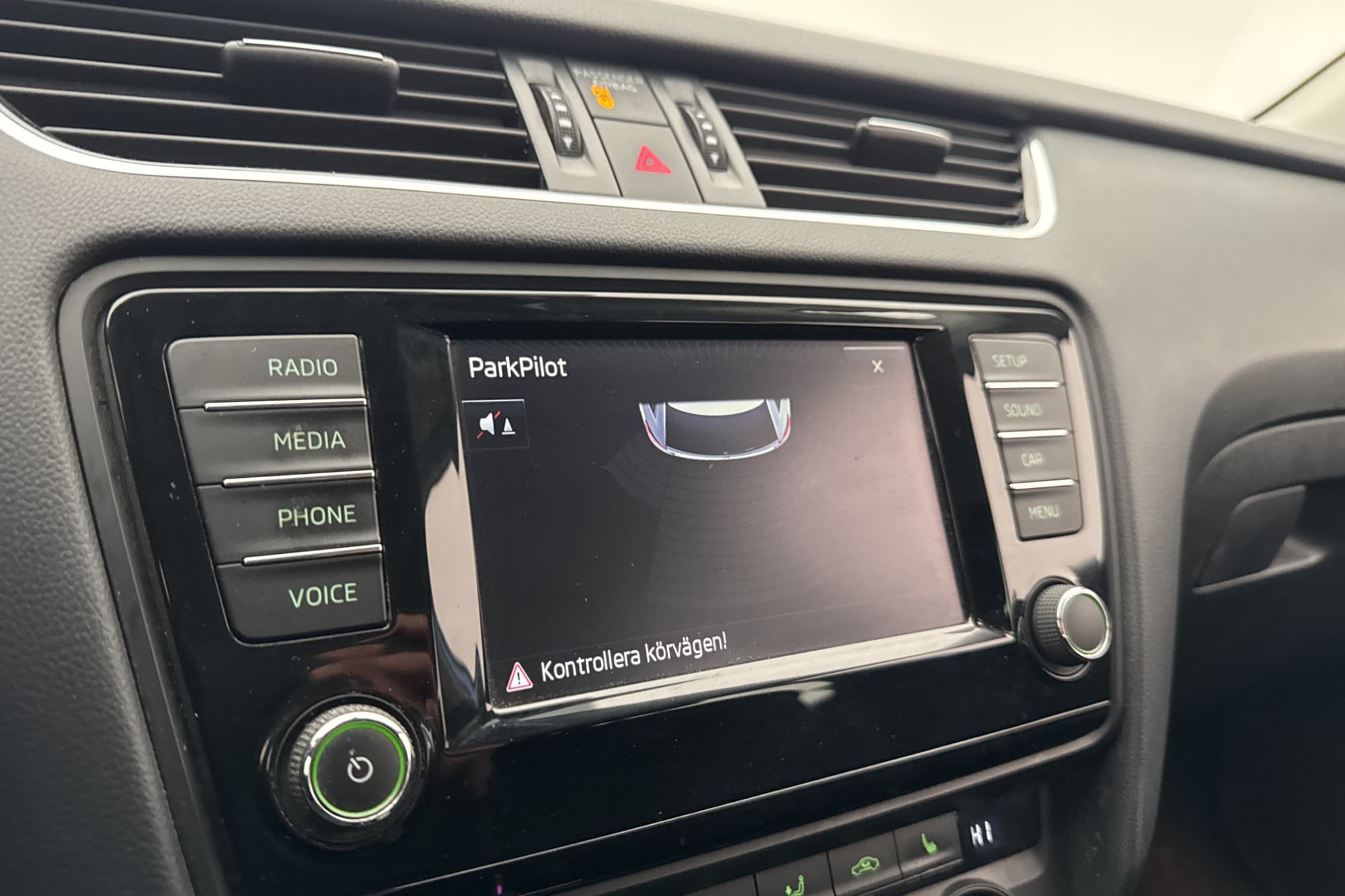 Skoda Octavia Scout TDI 4x4 150hk Värmare Dragkrok Sensorer 