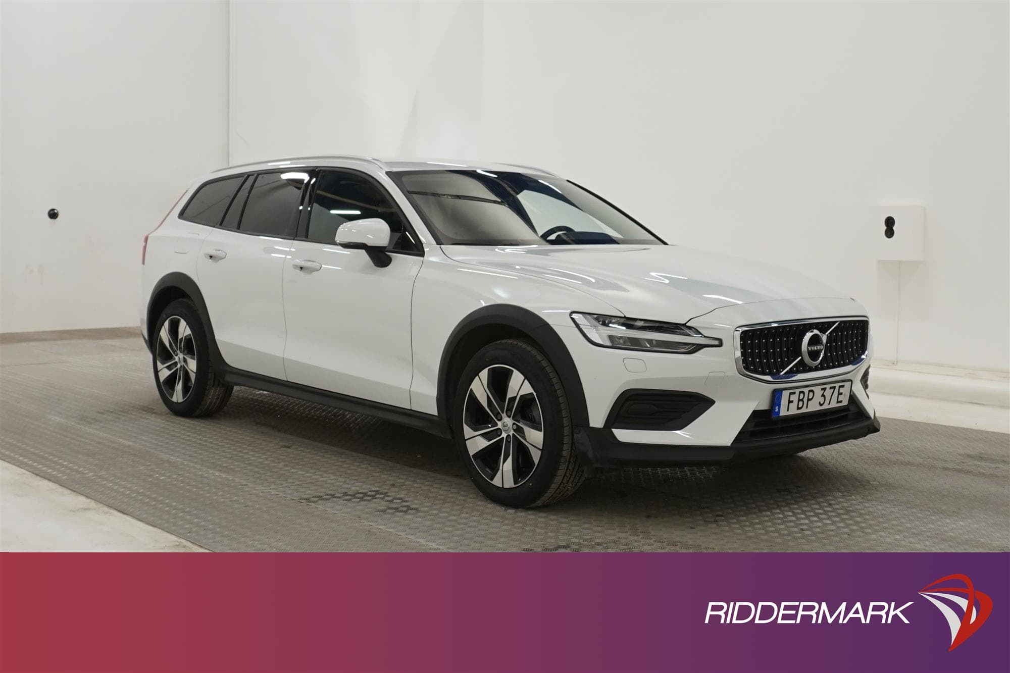Volvo V60 Cross Country D4 AWD