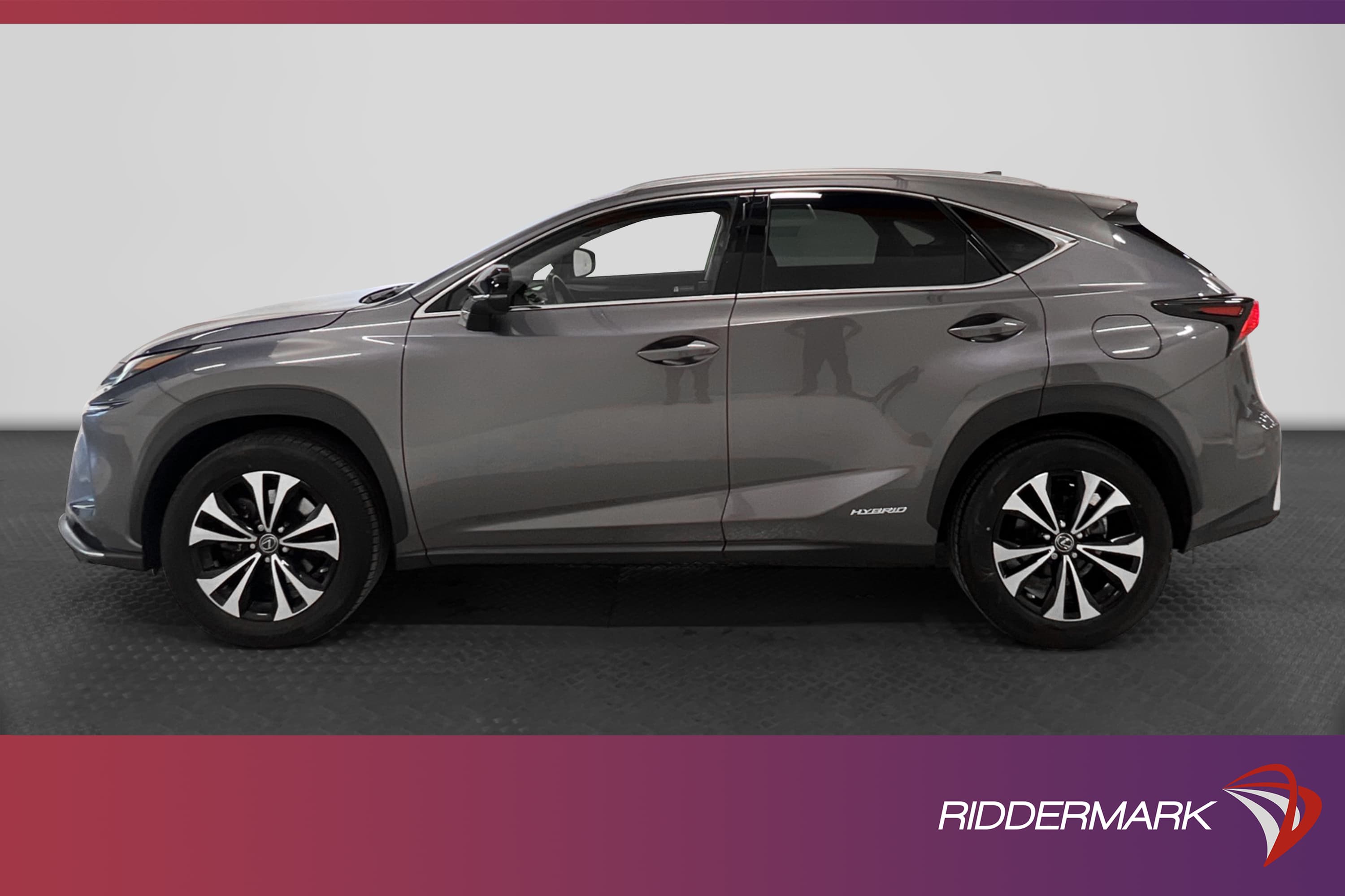 Lexus NX 300h 2.5 E-CVT AWD 197hk 