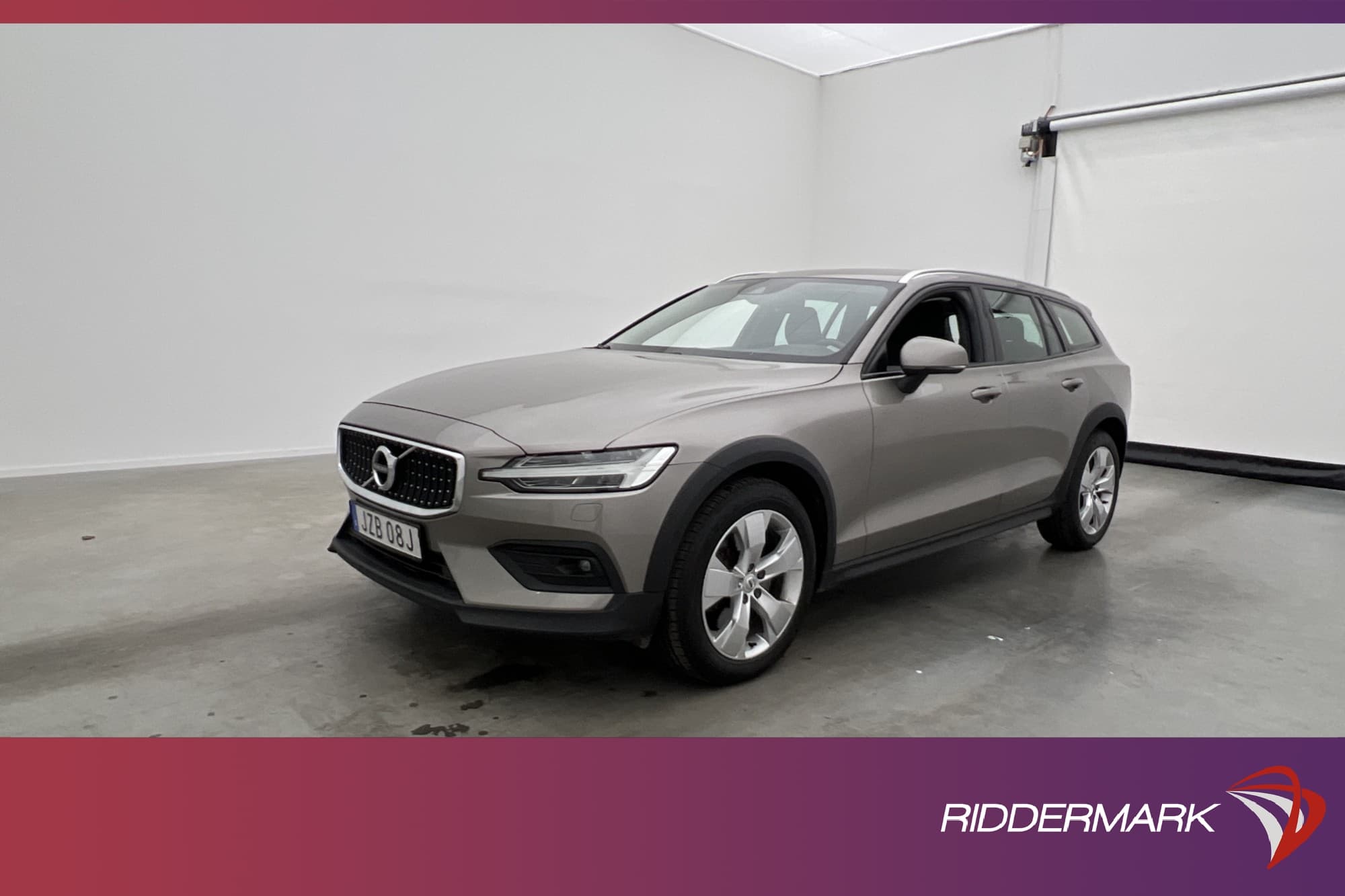 Volvo V60 Cross Country D4 AWD