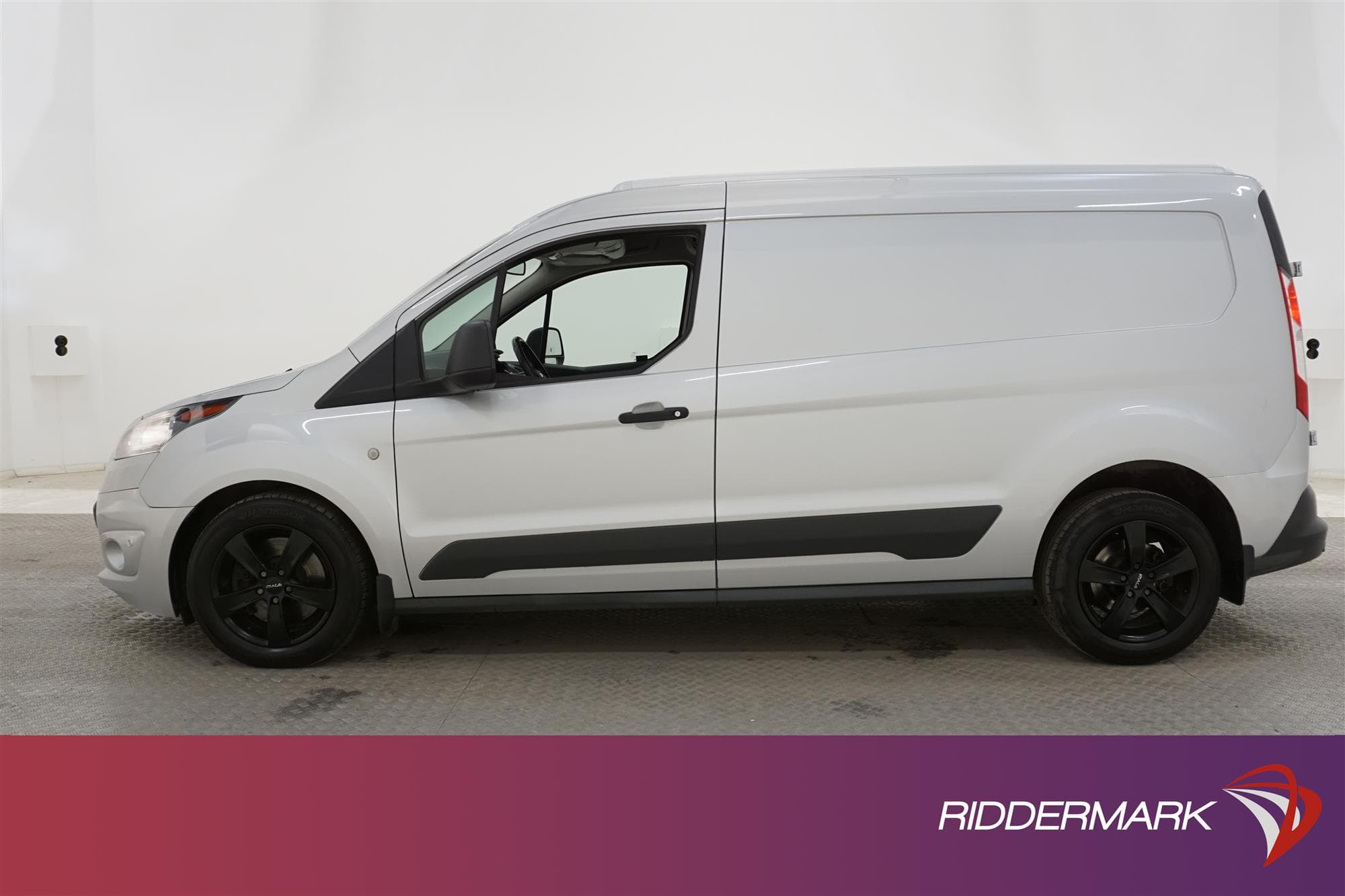 Ford Transit Connect Automat 120hk LWB Drag Värmare Moms