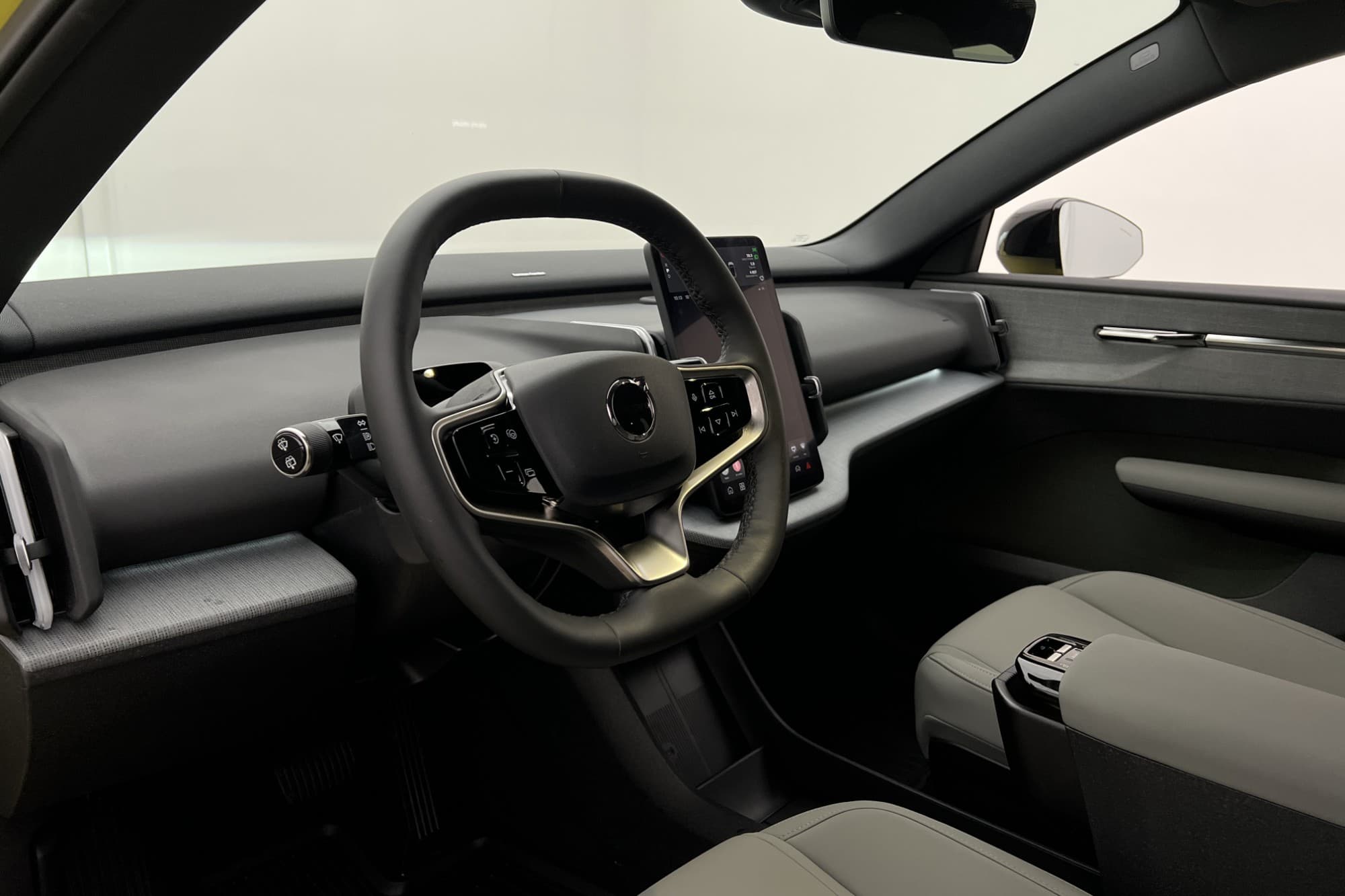 Volvo EX30 SM Extended Range Plus H/K Värmare Kamera BLIS