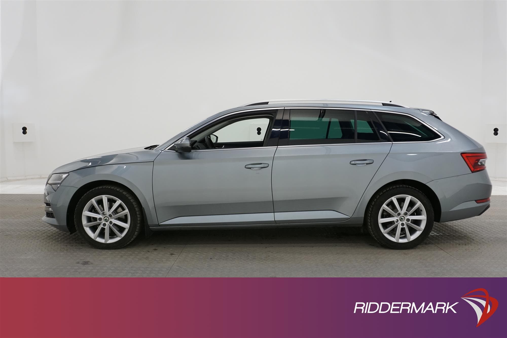 Skoda Superb iV Plug-in 218hk