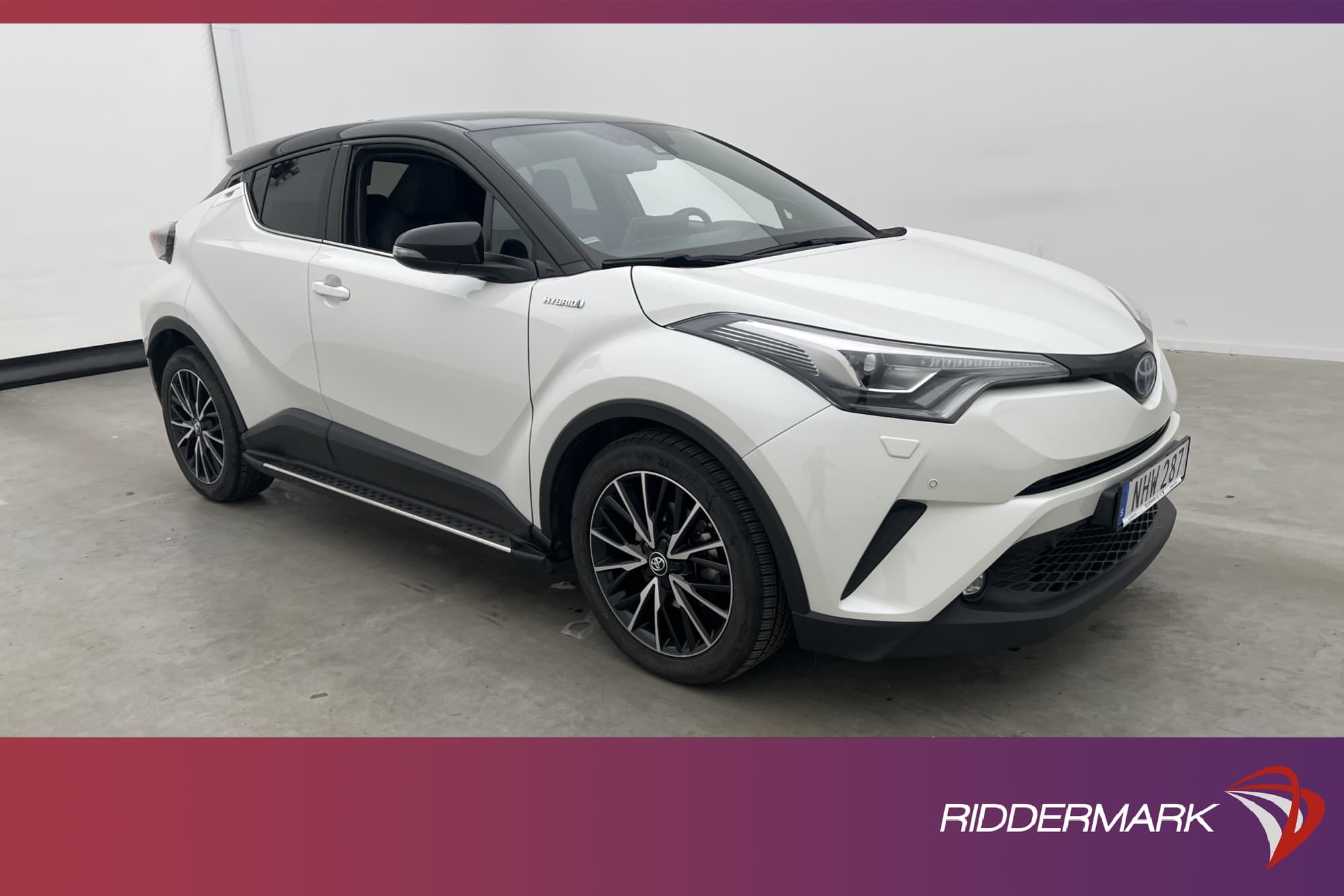 Toyota C-HR Hybrid 122hk