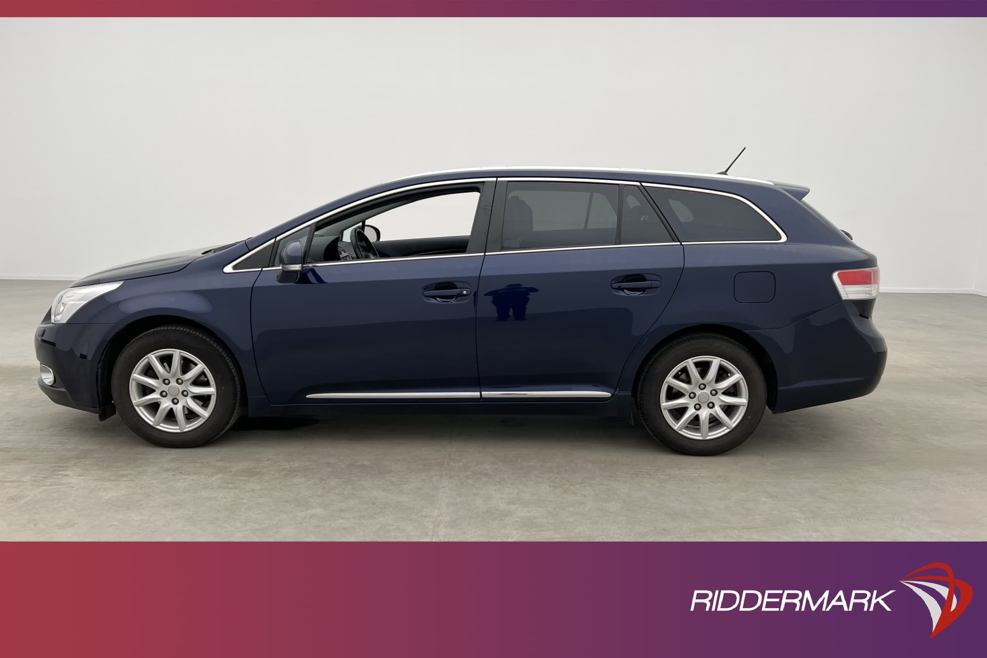Toyota Avensis 1.8 Valvematic 147hk