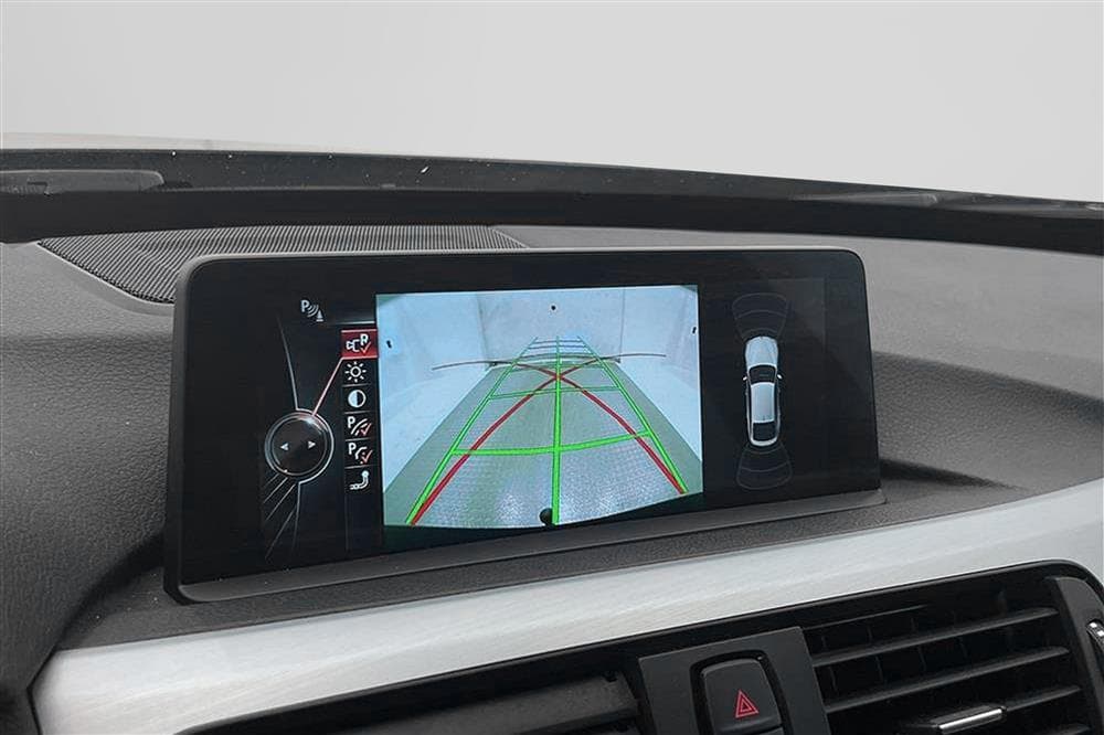 BMW 335d GT 313hk xDrive M-Sport Skinn Pano H/K HUD Naviinteriör