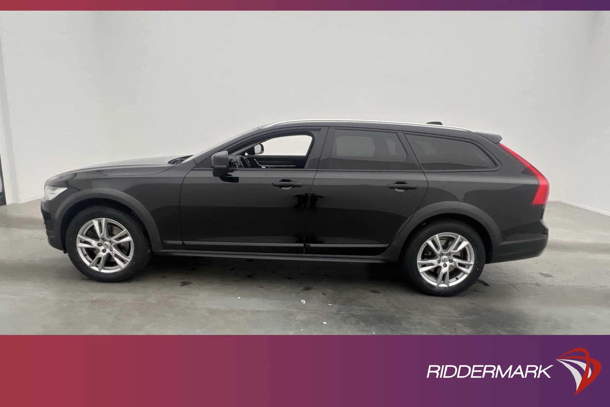 Volvo V90 Cross Country D4 AWD Momentum