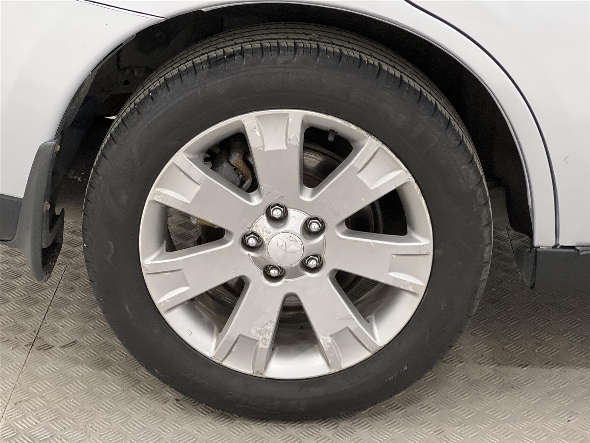 Mitsubishi Outlander 2.2 Di-D AWD M-Värm B-Kamera 0,54l/milinteriör