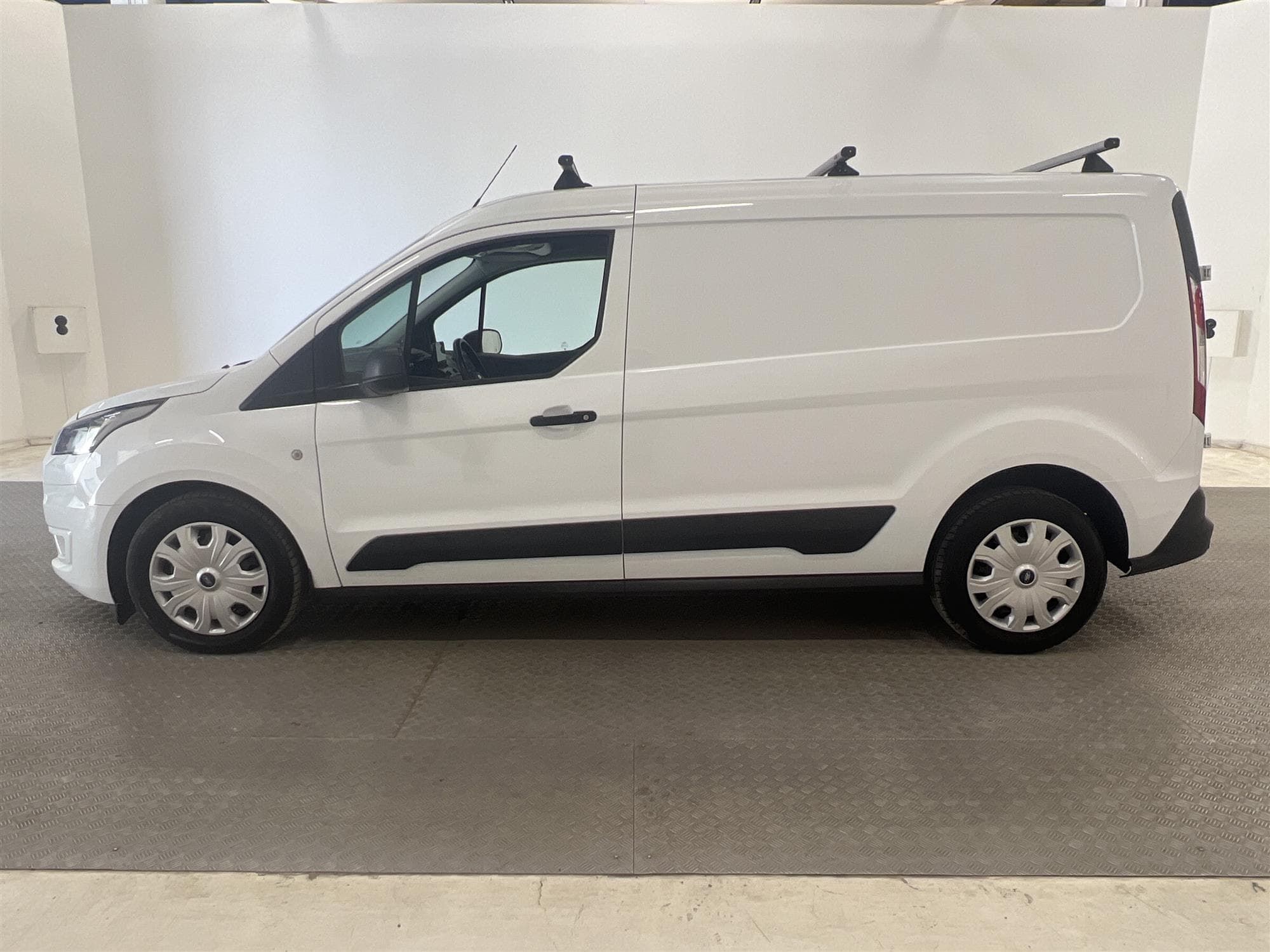 Ford Transit Connect 1.5Eco Automat LWB Drag Värmare Moms