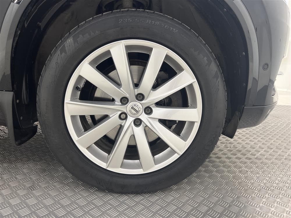 Volvo XC90 D5 225hk AWD Inscription D-Värm VOC B-Kamera Naviinteriör