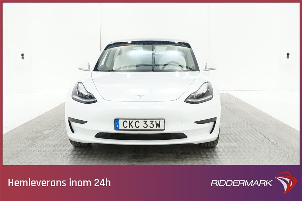 Tesla Model 3 Standard Range Plus 258hk Ljus interiör Svsåld