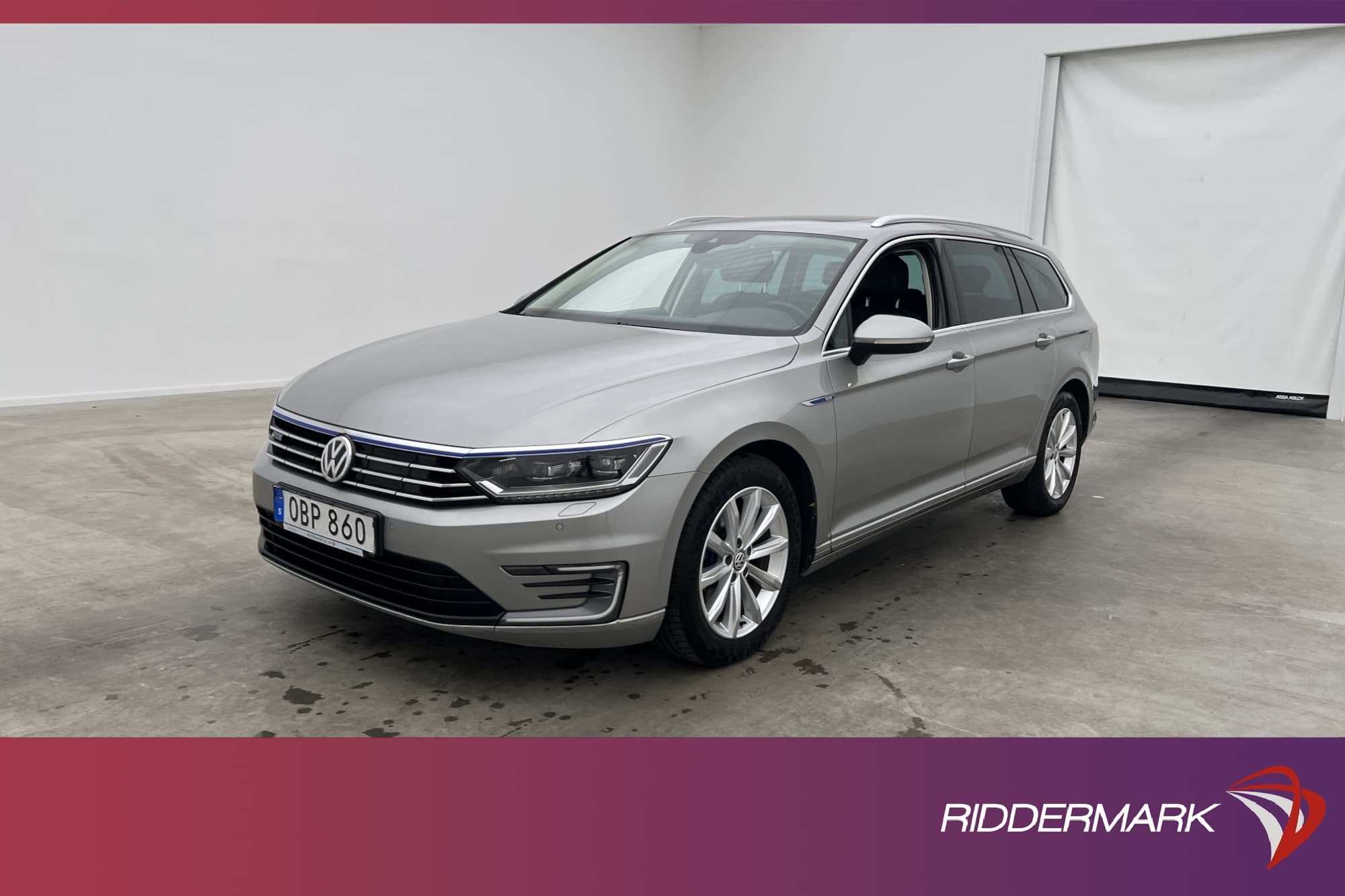 Volkswagen Passat GTE 218hk
