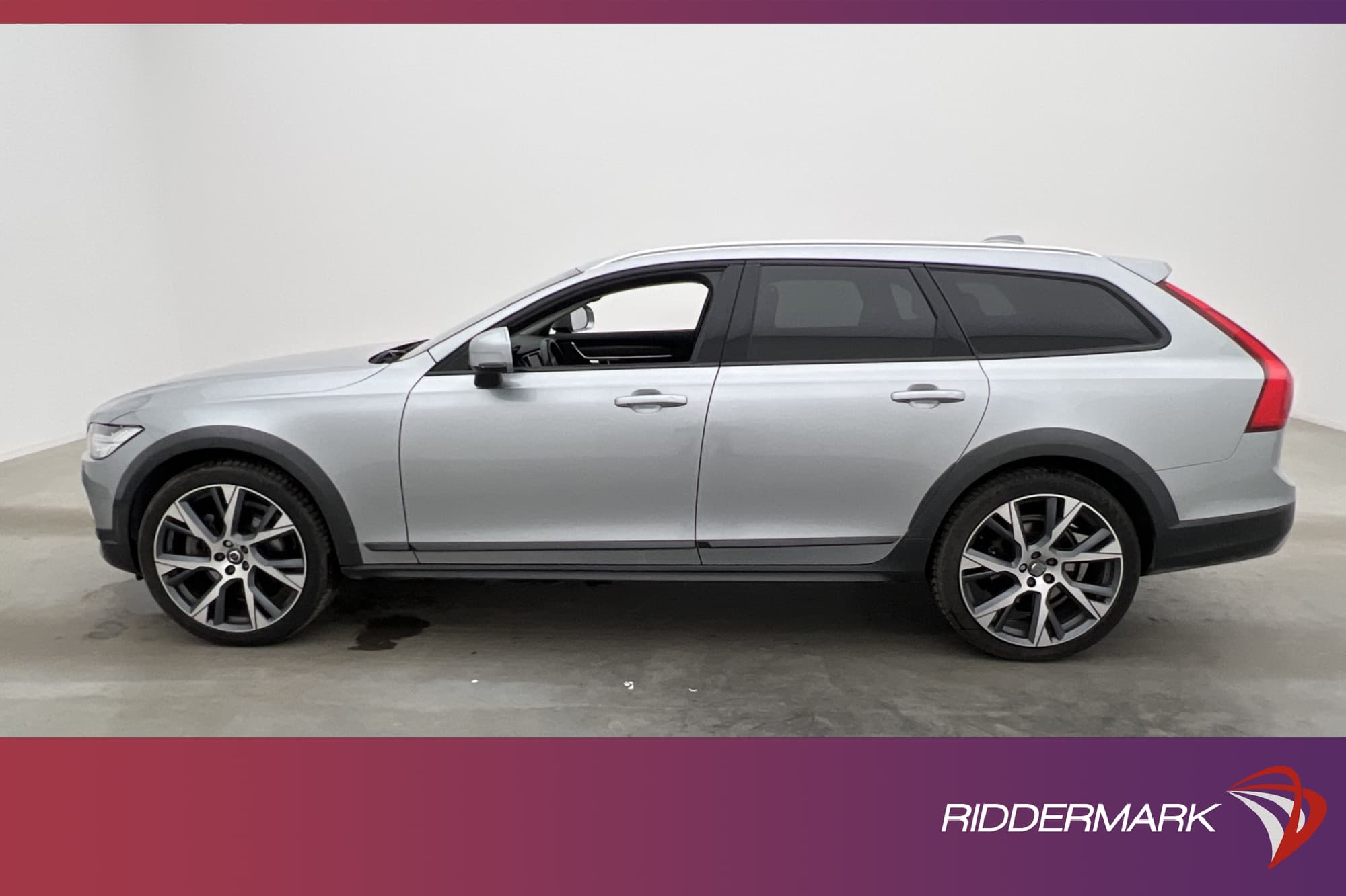 Volvo V90 Cross Country D4 AWD