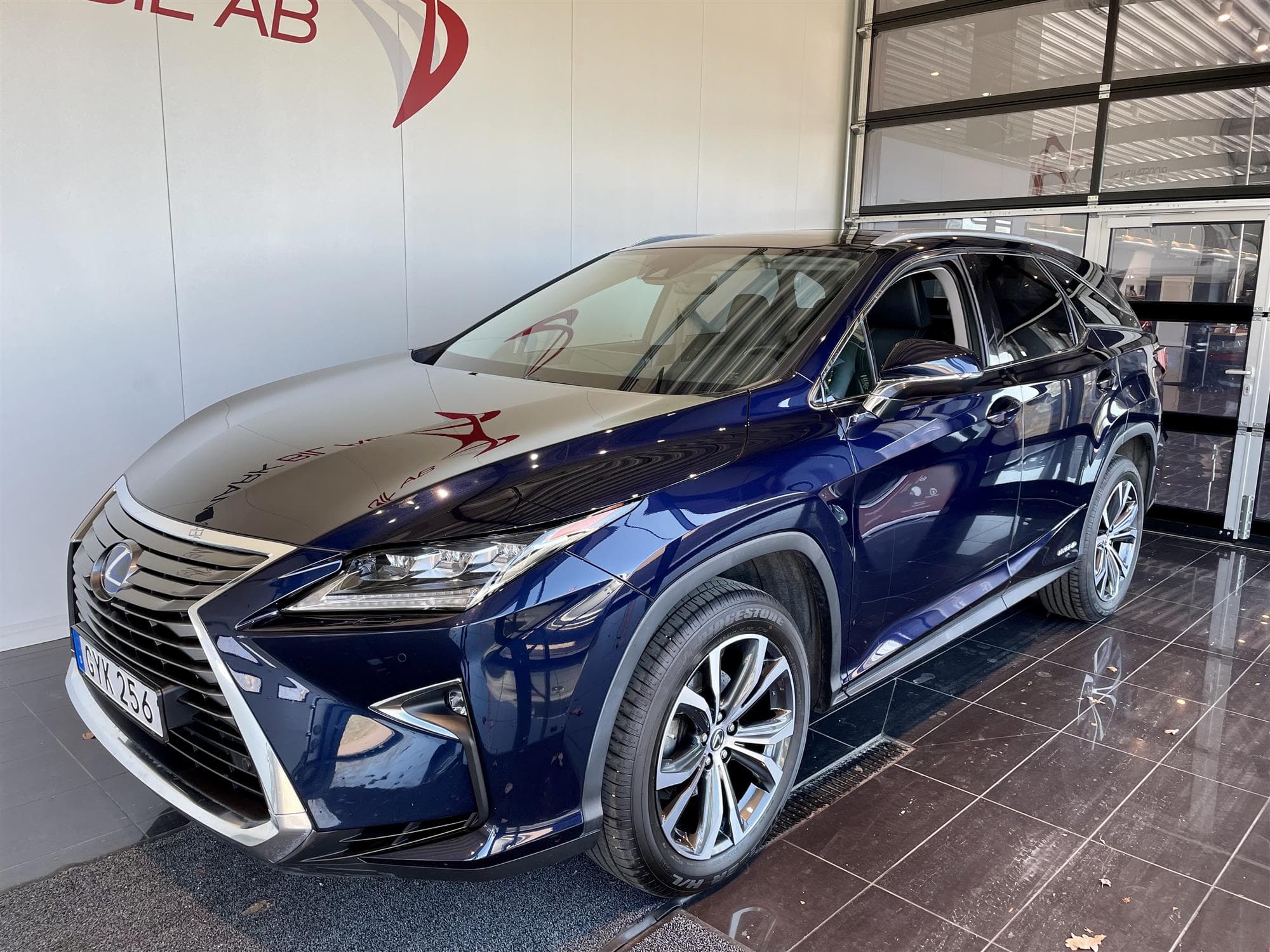 Lexus RX 450h L AWD 3.5 V6 AWD 313 hk