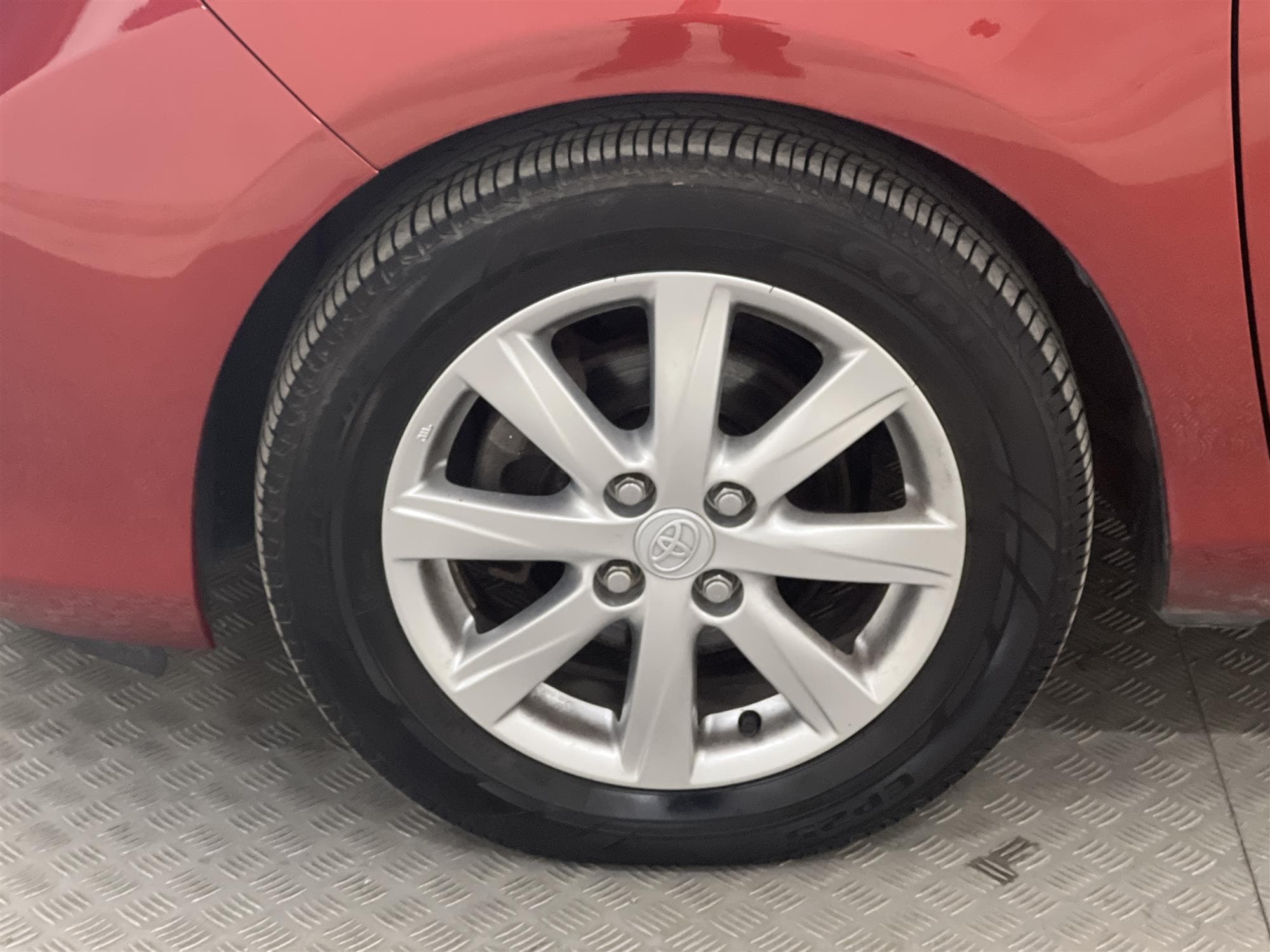Toyota Yaris 1.4 D-4D 90hk B-Kam Låg Skatt 0,39/mil