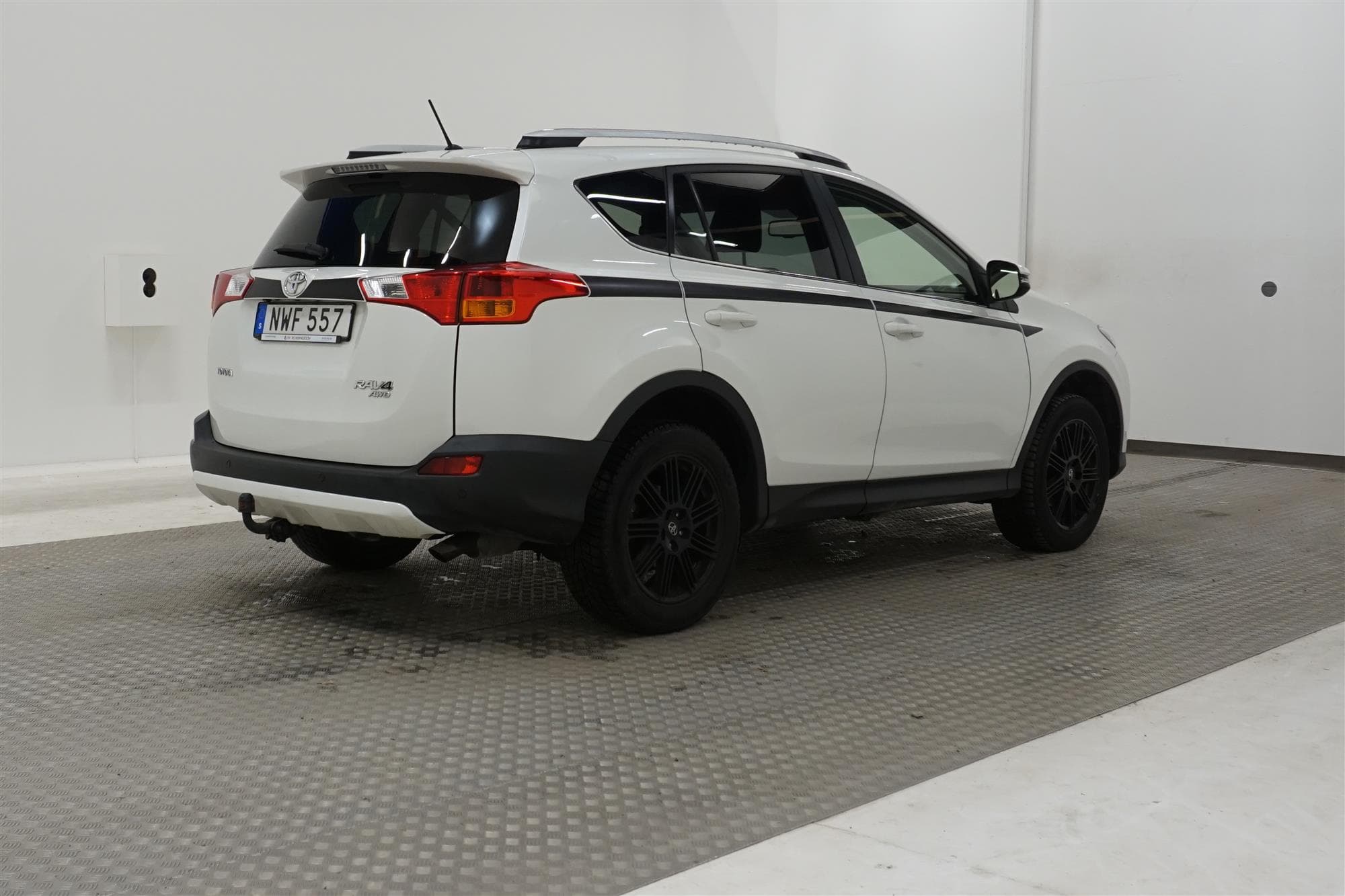 Toyota  RAV4 2.2 4x4 150hk Navigation  Dragkrok B-Kamera