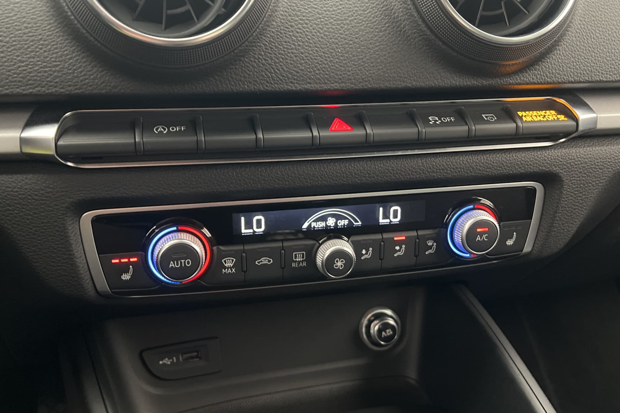 Audi A3 SB 35 TFSI 150hk Proline P-Sensorer Adaptiv-Farth