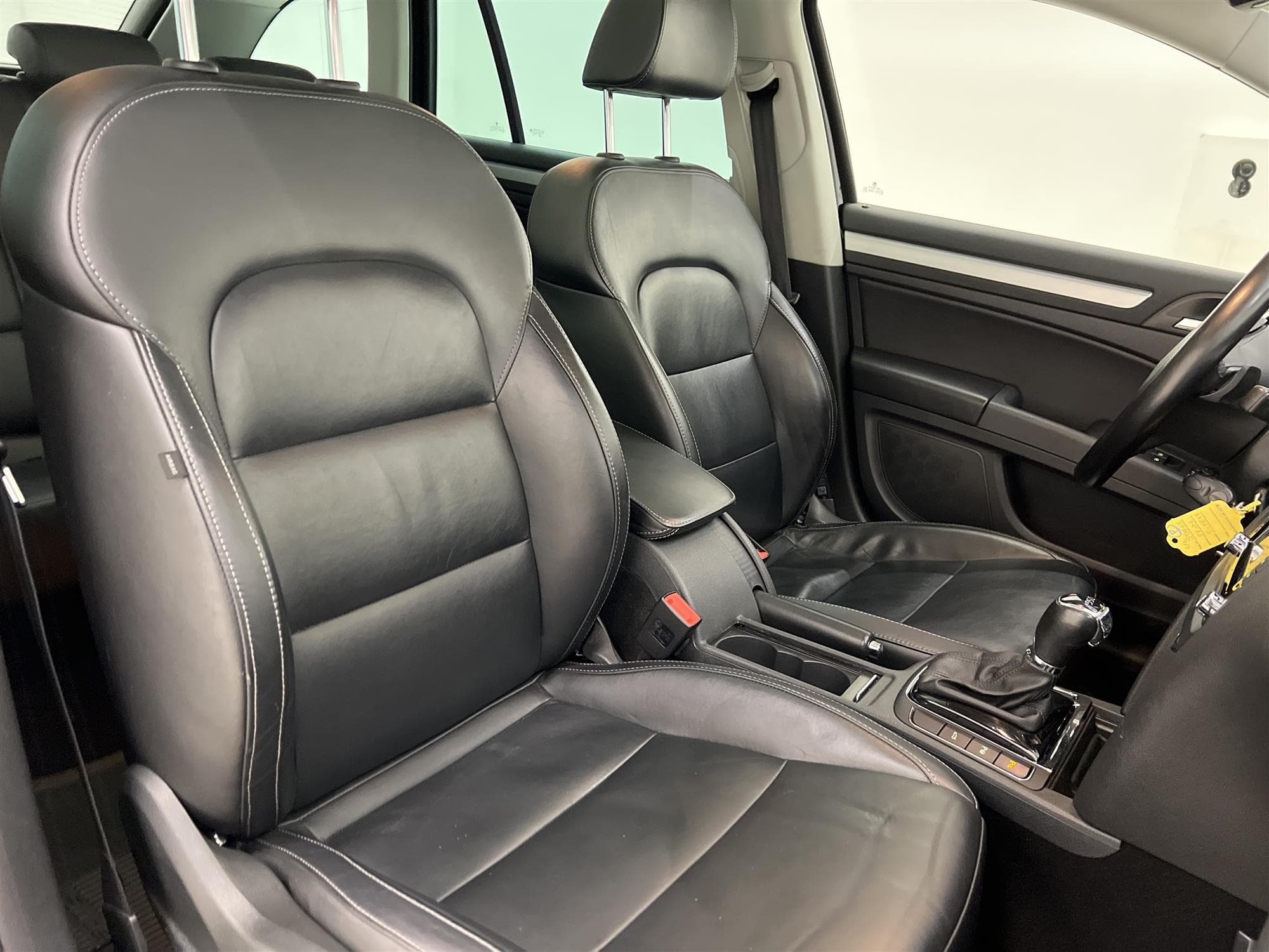 Skoda Superb 2.0 TDI 4x4 170hk Navi D-Värm Pano 0,56L/mil