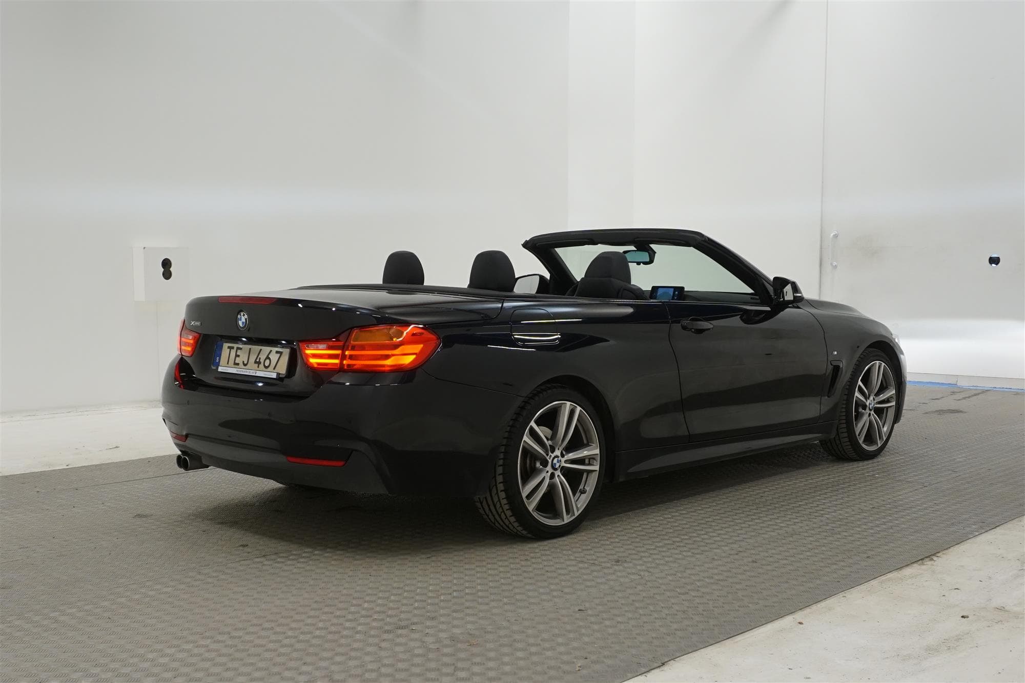 BMW 428i xDrive Cab 245hk M Sport Navi B-Kamera H/Kexteriör