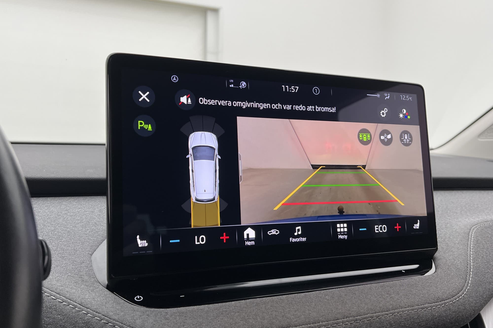Škoda Enyaq iV 80 204hk Dragkrok Värmare Kamera CarPlay MOMS