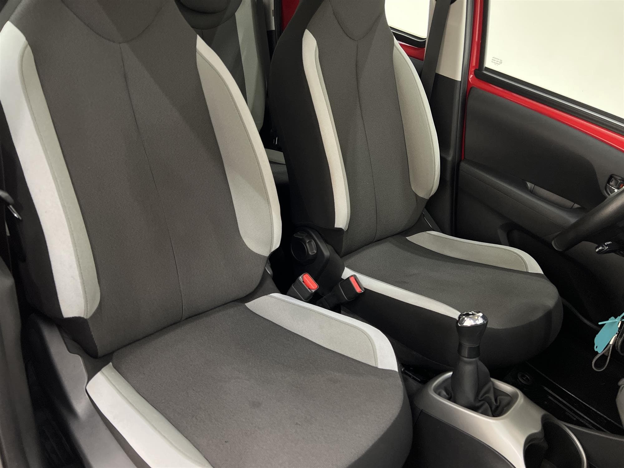 Toyota Aygo 1.0 VVT-i 69hk  Välservad Lane Assist 0,43L/mil